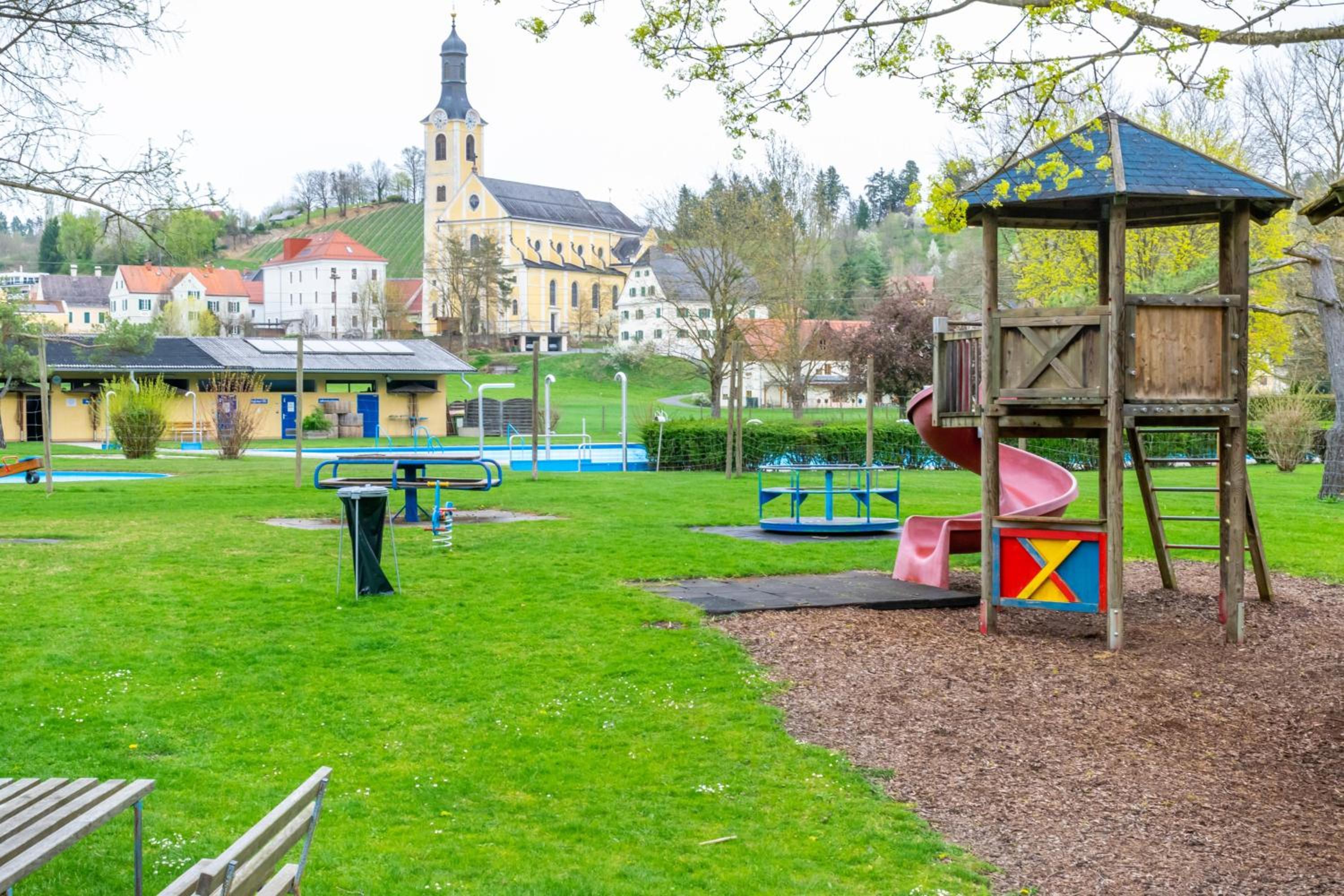 Ferienwohnung am Freibad