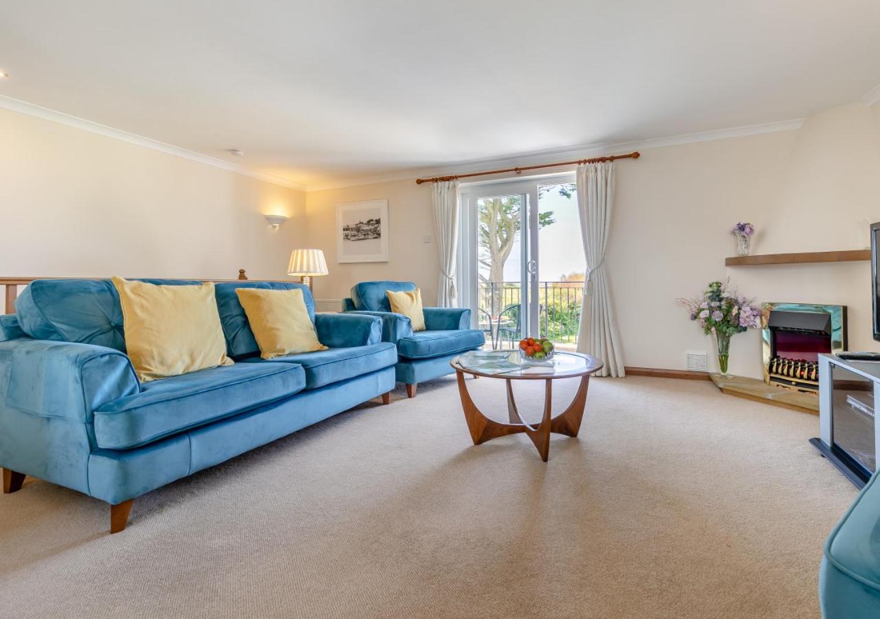 2 Bed in Padstow oc-p00487