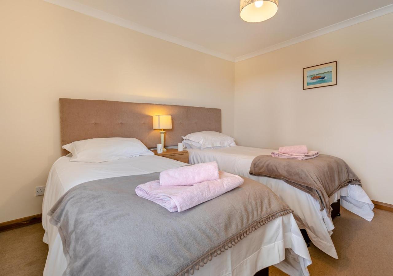2 Bed in Padstow oc-p00487