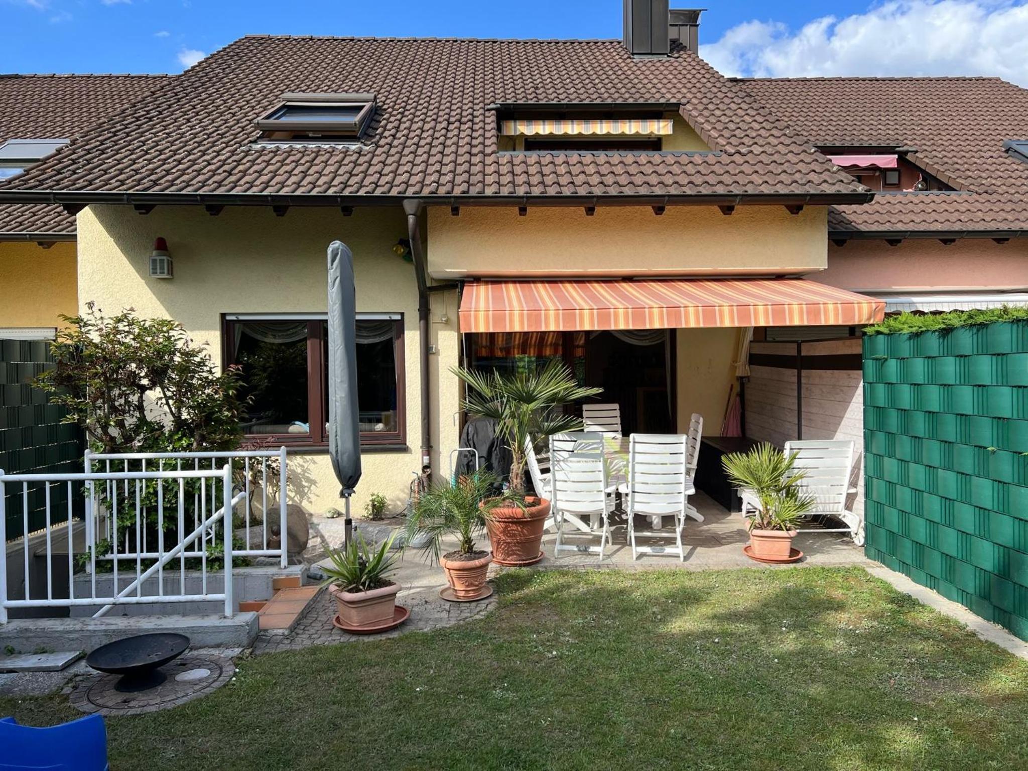 Ferienhaus mit Garten und Spieloase für Kinder