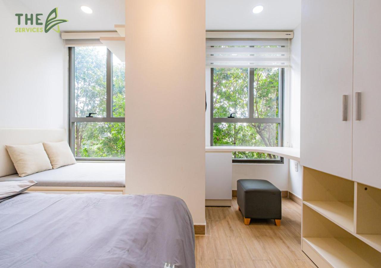 TheA Home - Modern Studio Near the Airport