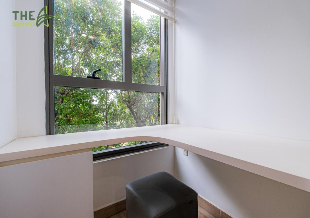 TheA Home - Modern Studio Near the Airport