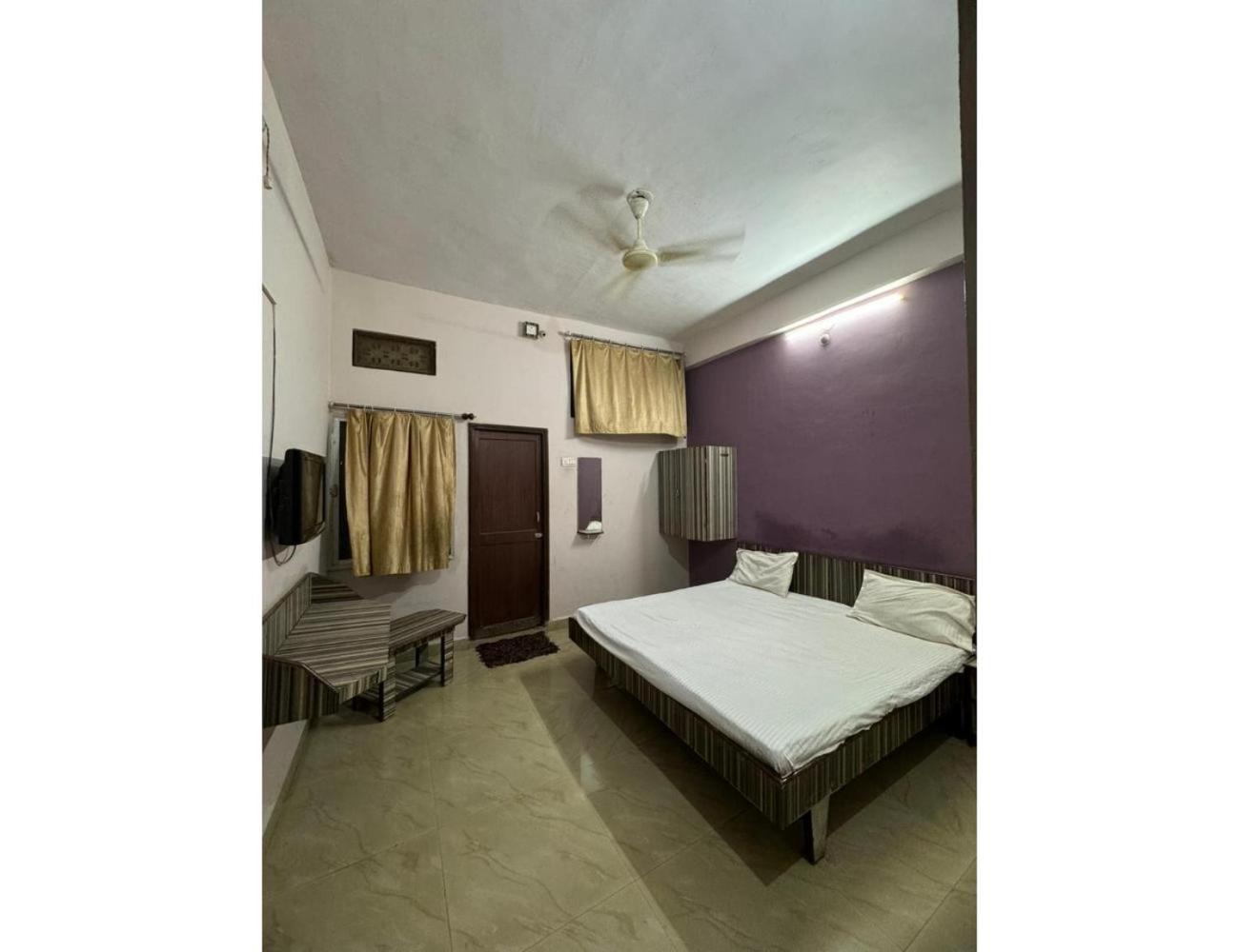 Hotel Heera Palace, Ratlam