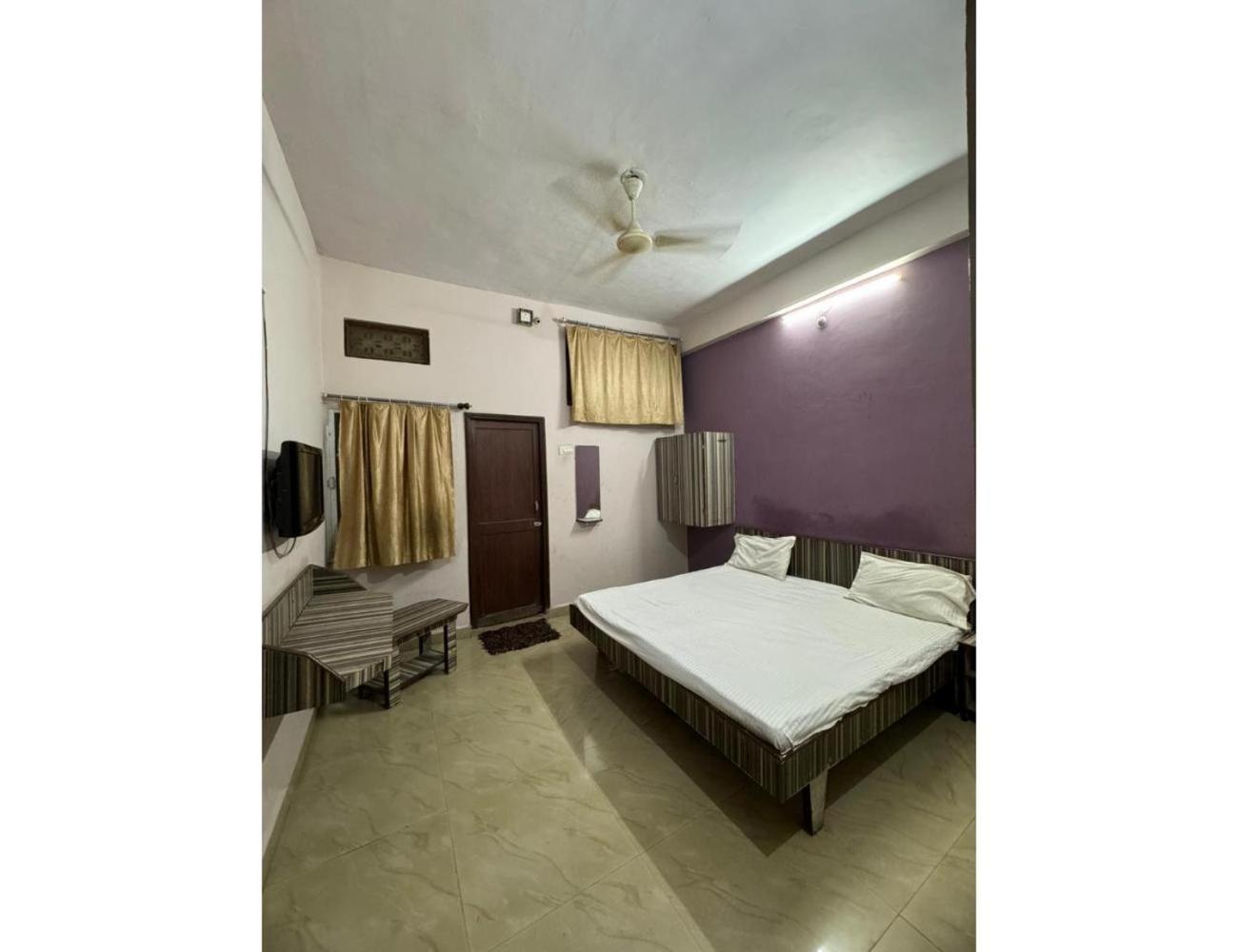 Hotel Heera Palace, Ratlam