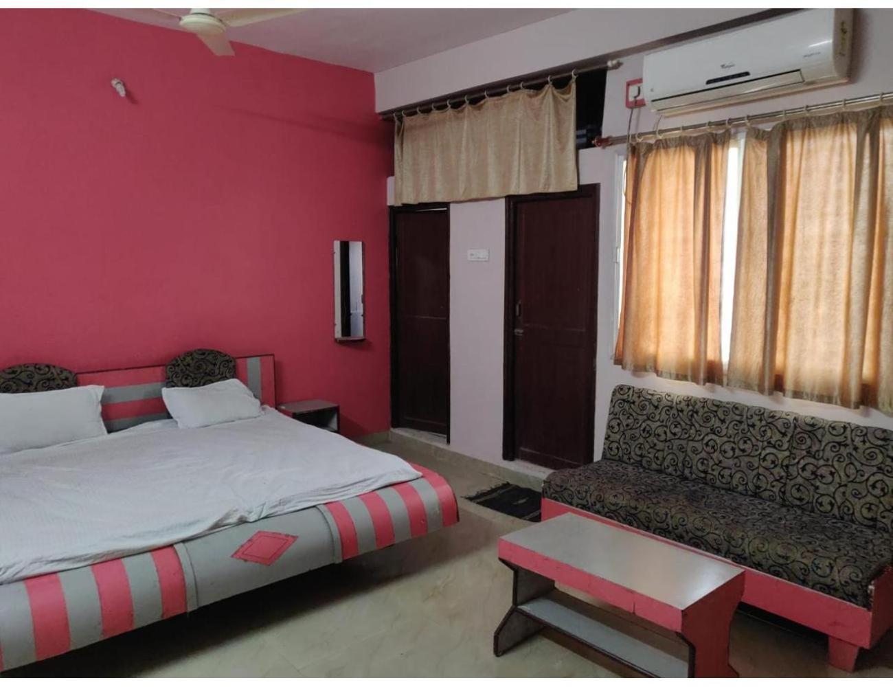 Hotel Heera Palace, Ratlam