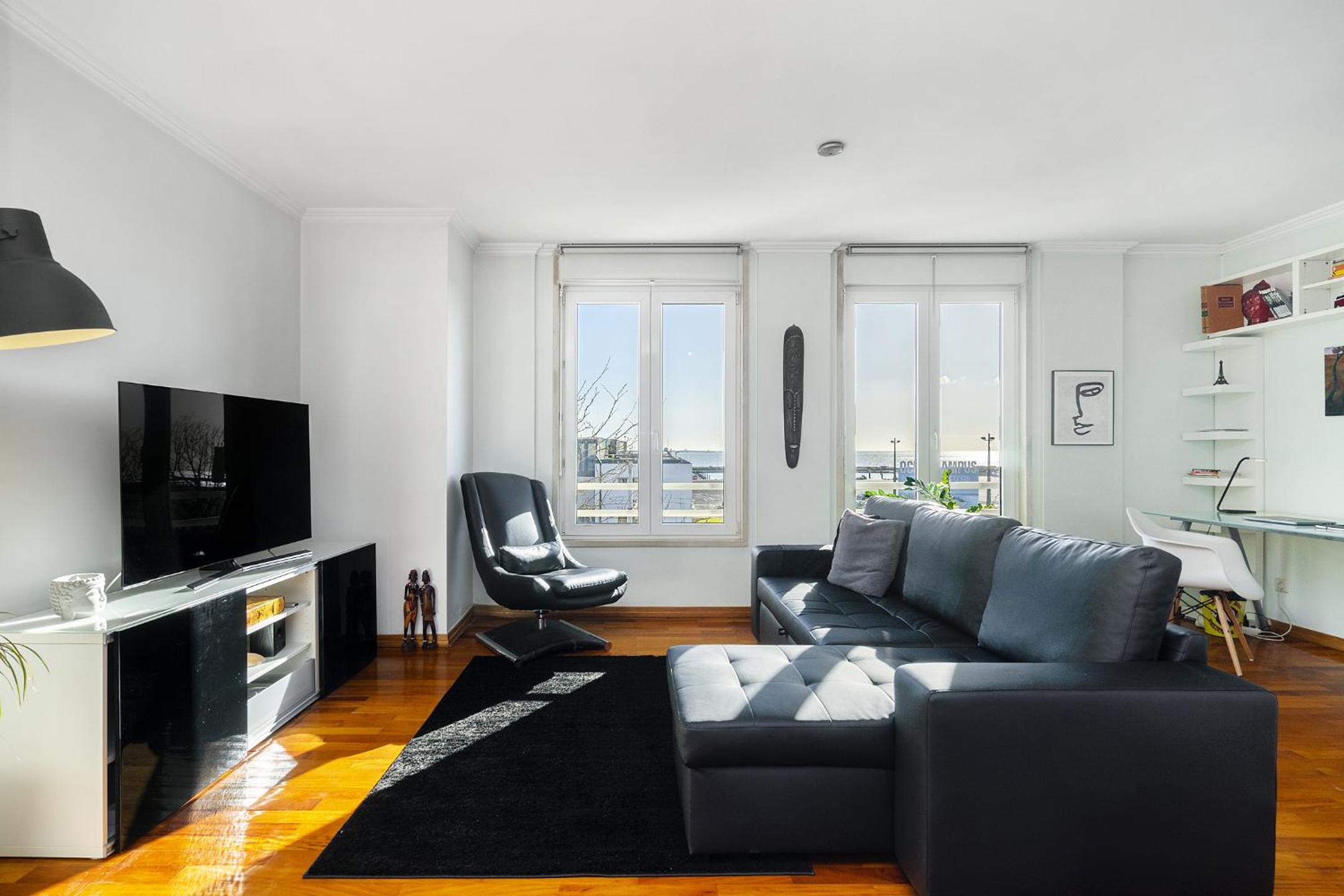Lisbon Riverview Apartment by Premium Lisbon Stays