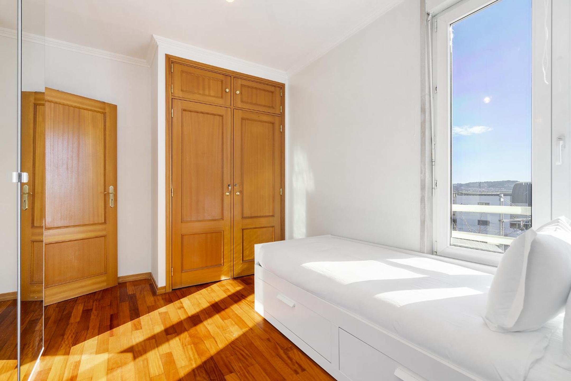 Lisbon Riverview Apartment by Premium Lisbon Stays