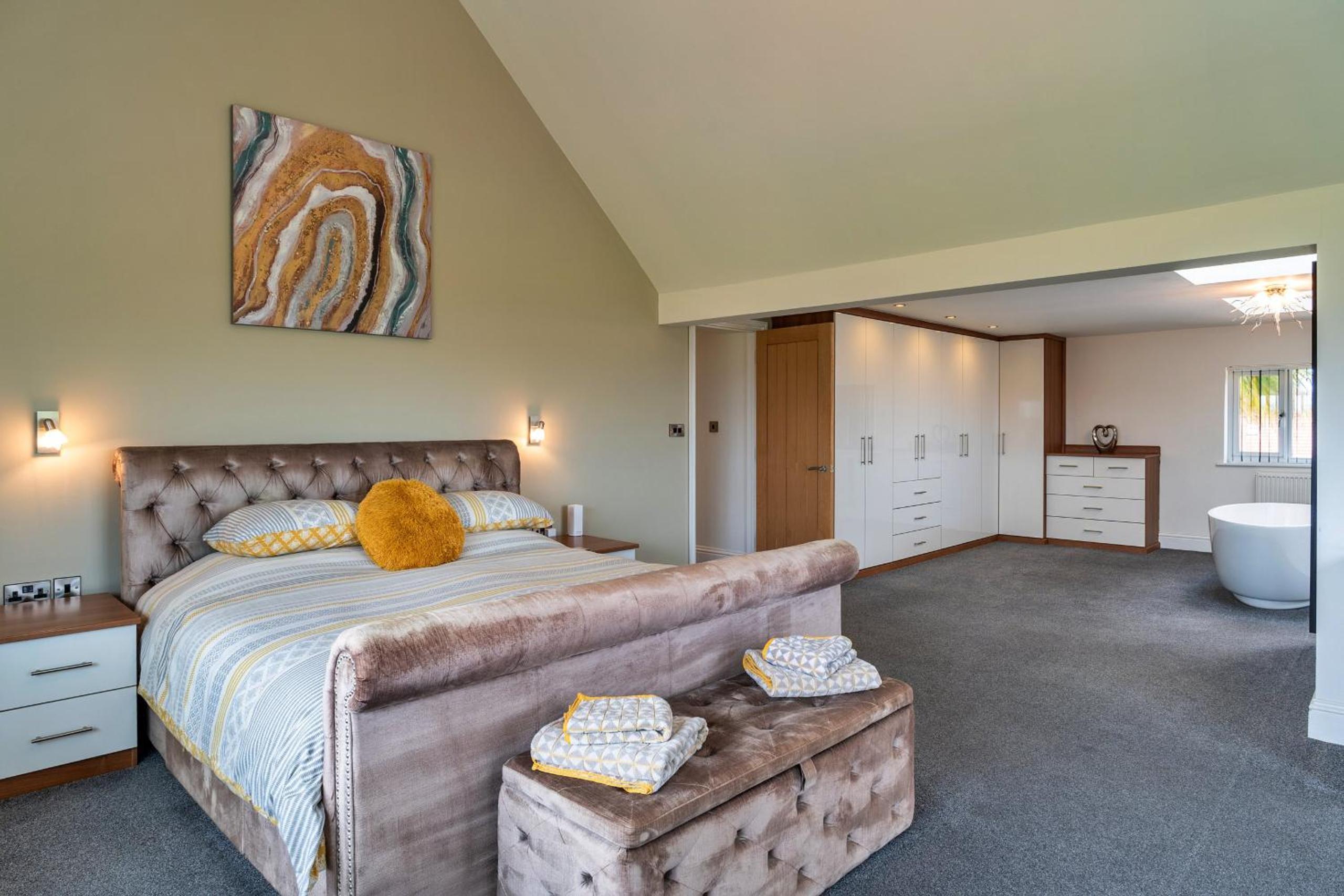 Finest Retreats - Stone Bow Farmhouse view 5