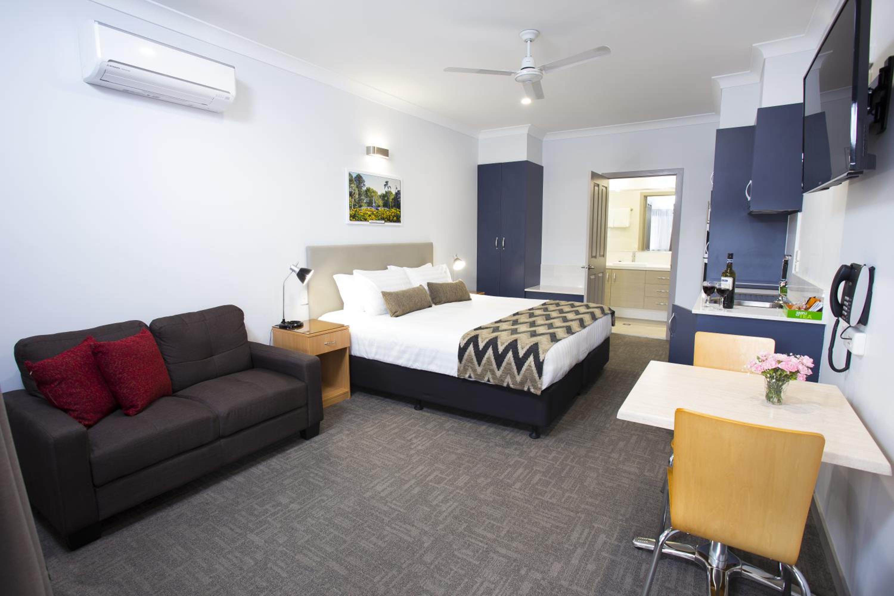 Altitude Motel Apartments