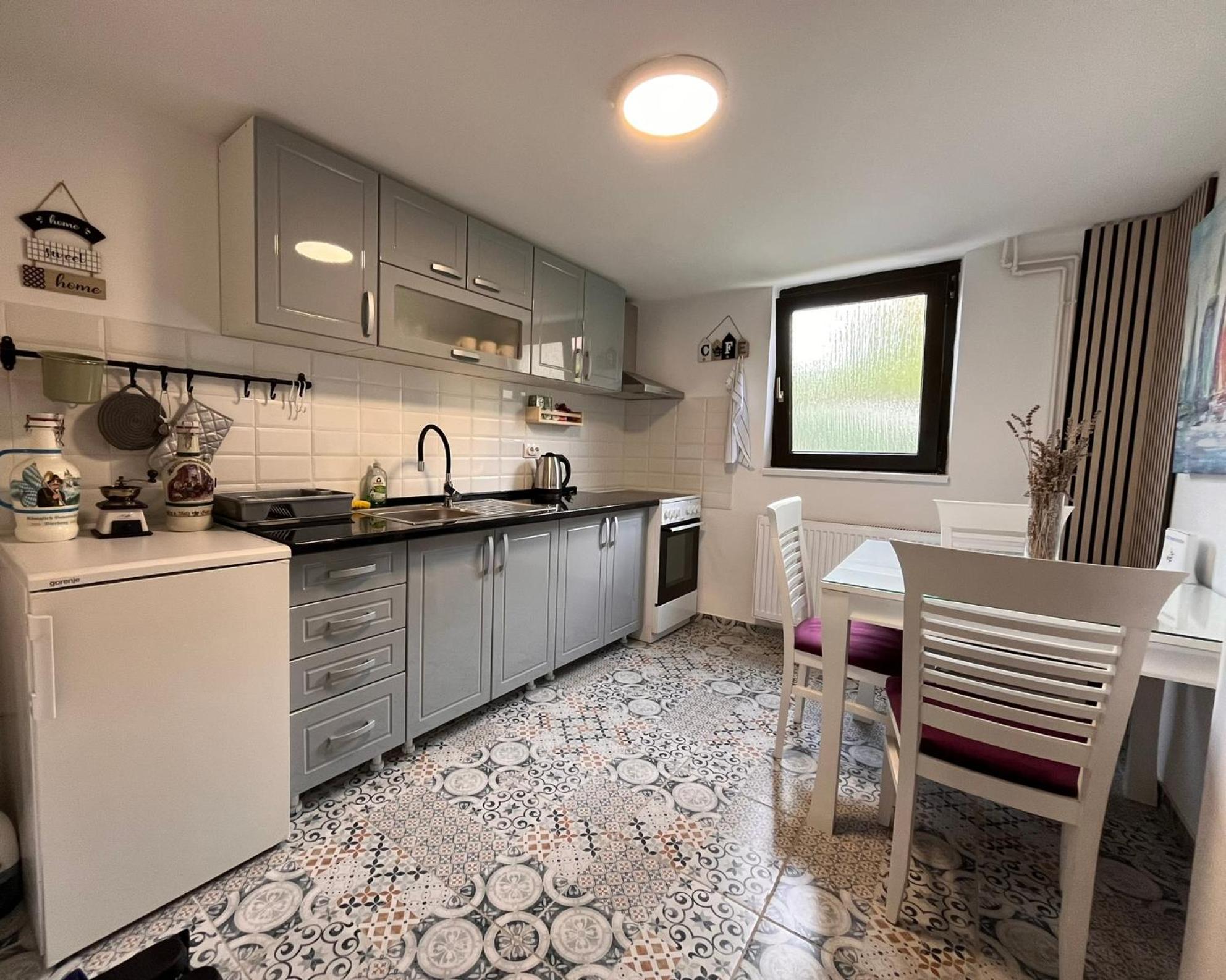 Romantic Mirka Apartment in Sremski Karlovci
