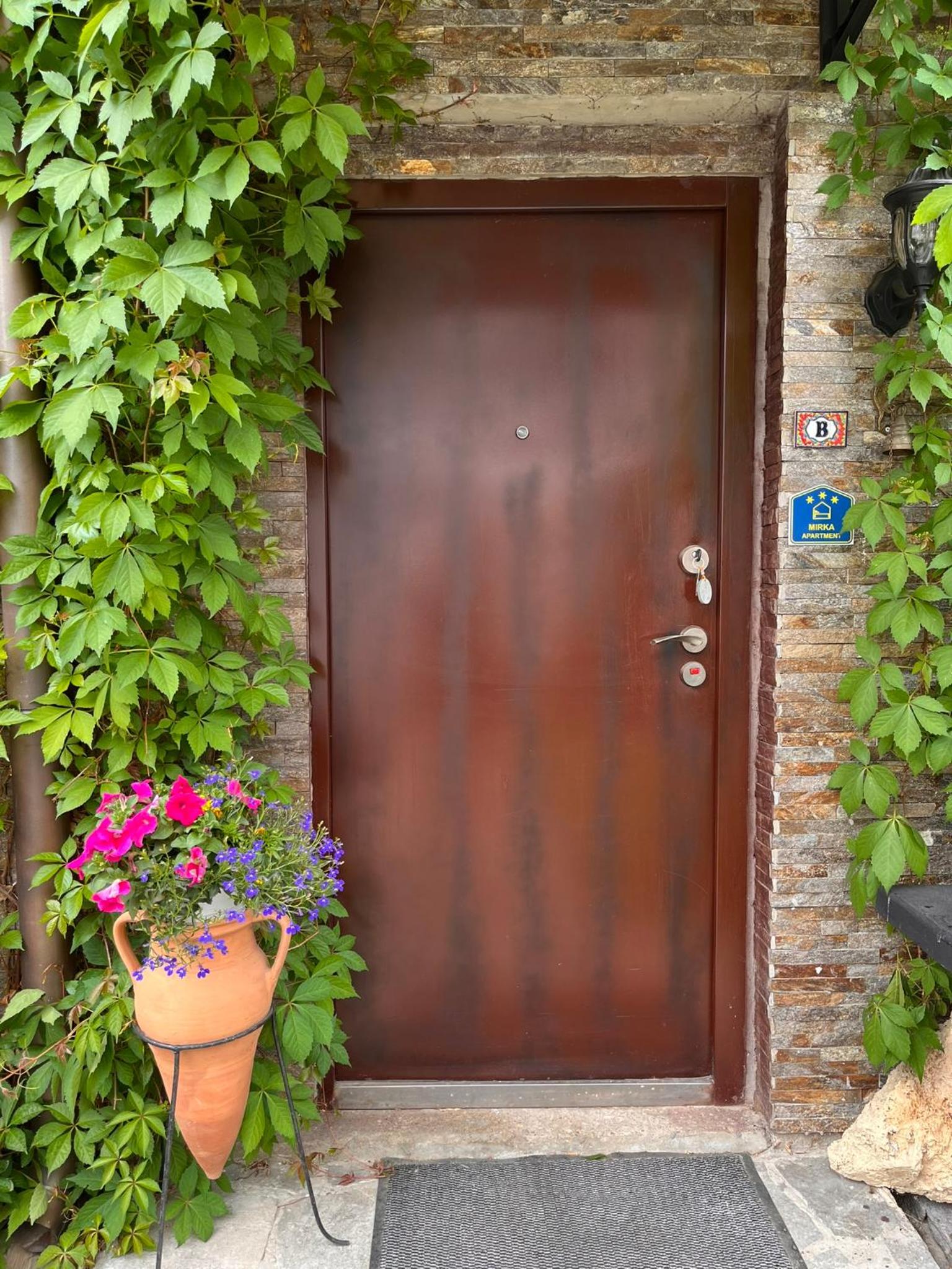 Romantic Mirka Apartment in Sremski Karlovci