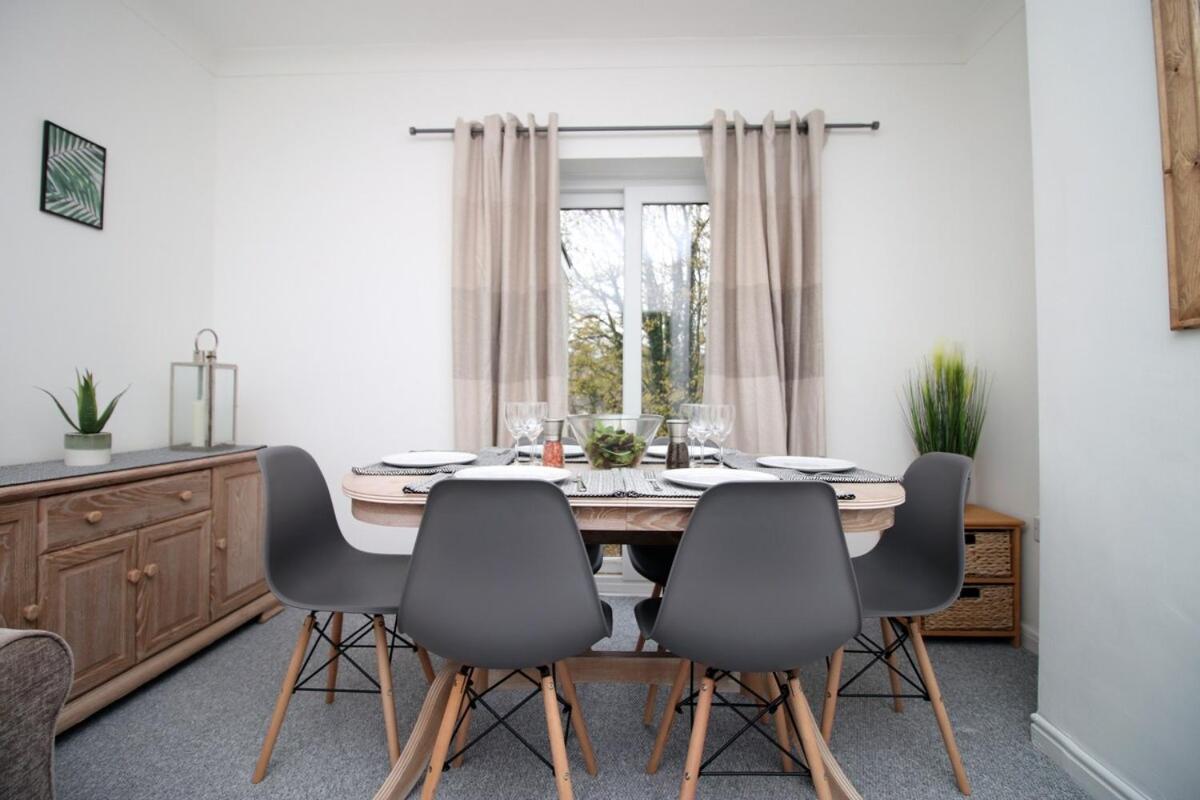 Parkview by Tŷ SA - spacious 3 bed in Newport view 2
