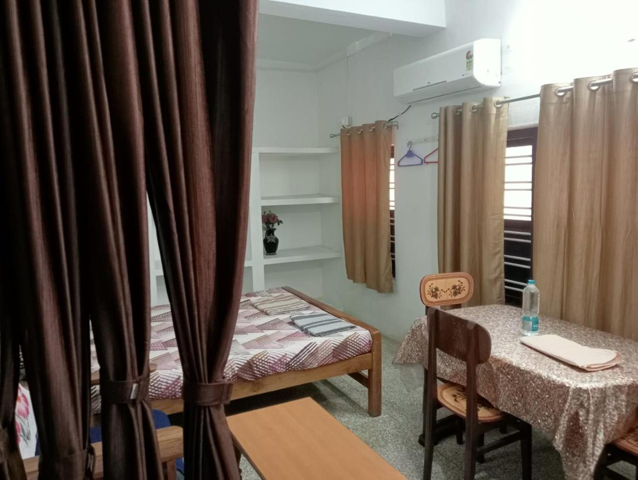 Athichans Homestay