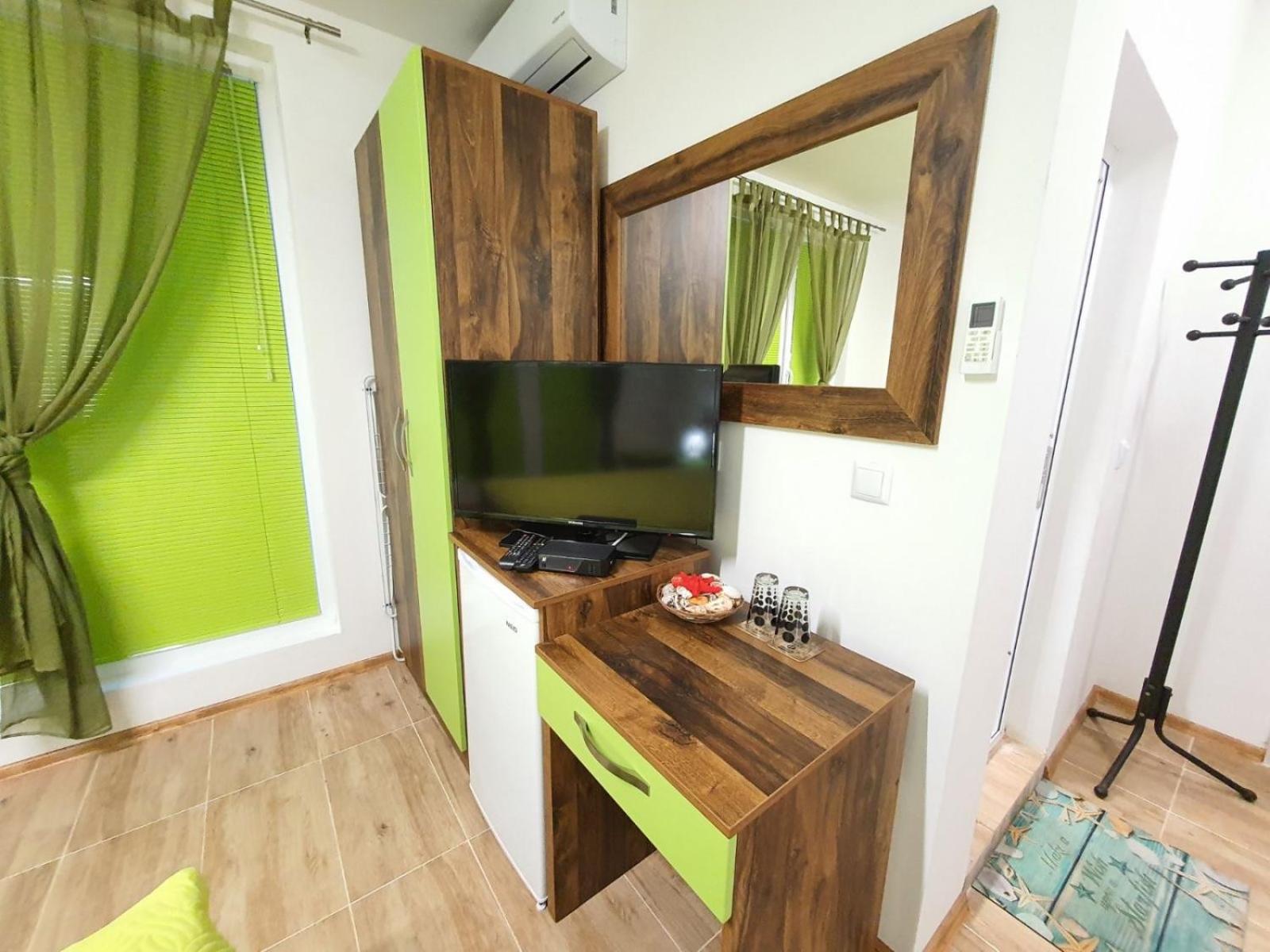 Neptun Green