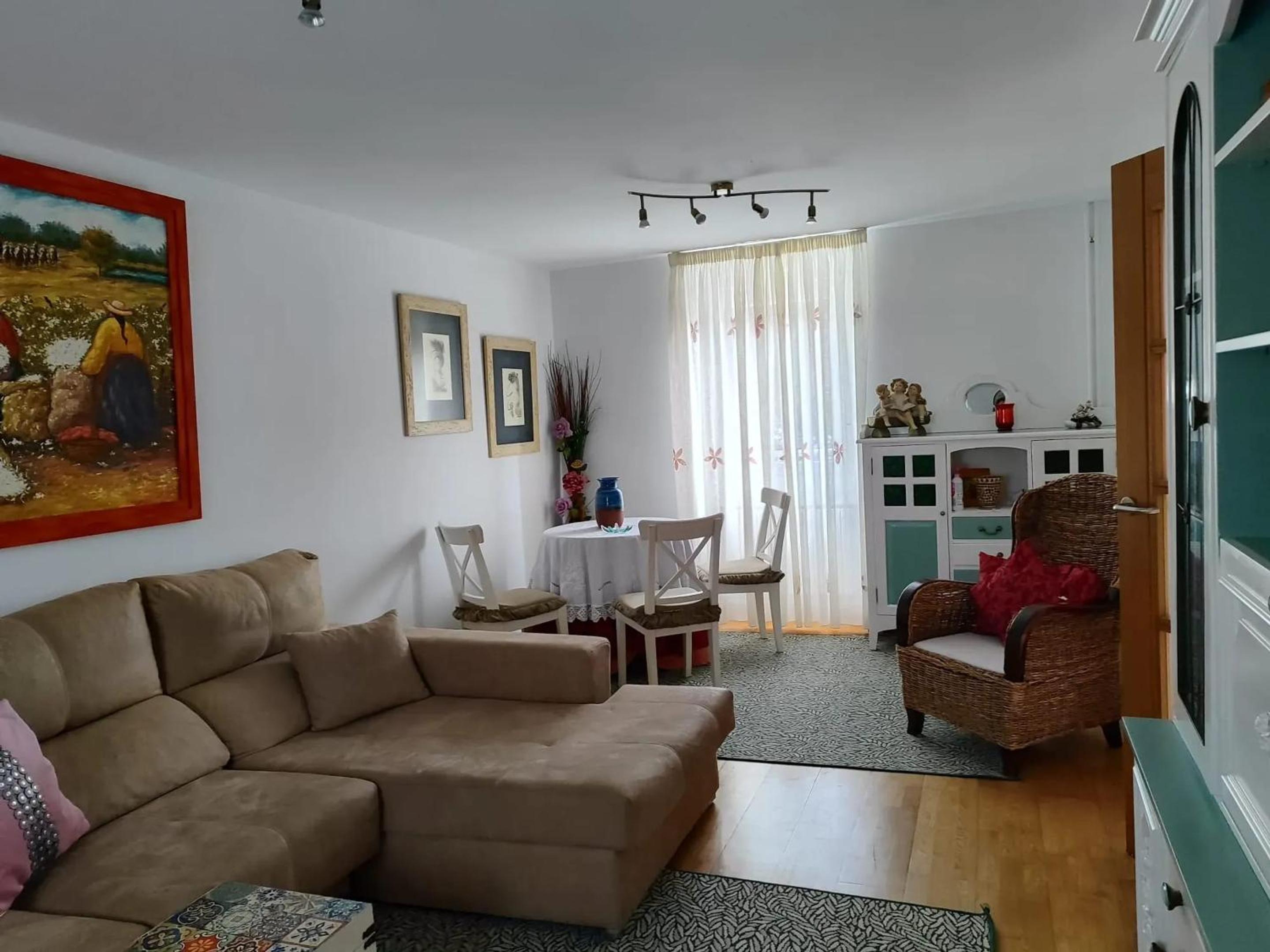 Charming house in Teo with balcony and parking included