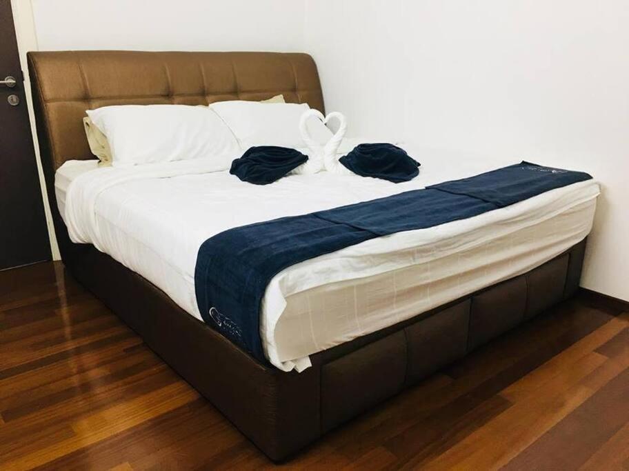 5BR 3Storey Cozy Gelugor Homestay 15pax photo 2