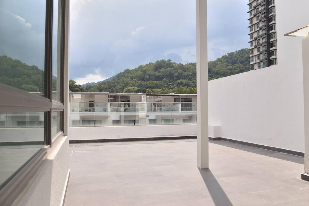 5BR 3Storey Cozy Gelugor Homestay 15pax photo 4