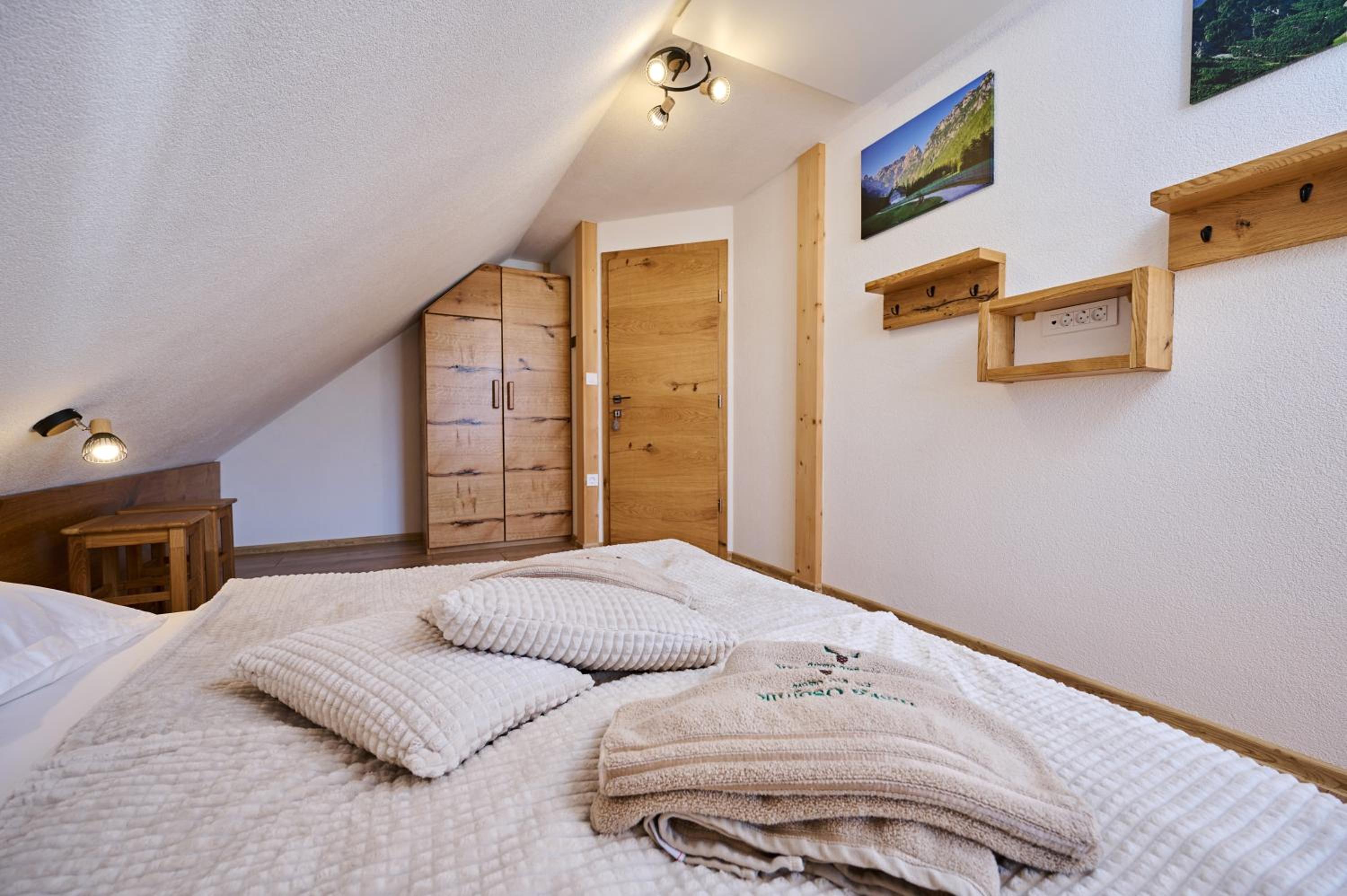 Cottage Osojnik - Alpine escape with Wellness