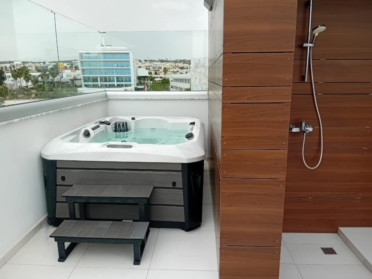 City Napa Seaview Villas