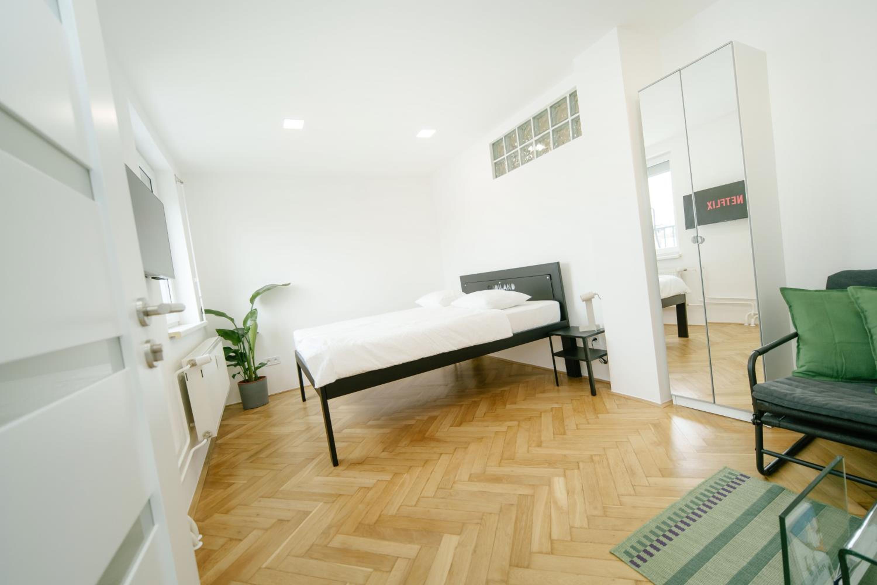 Godiland Apartment