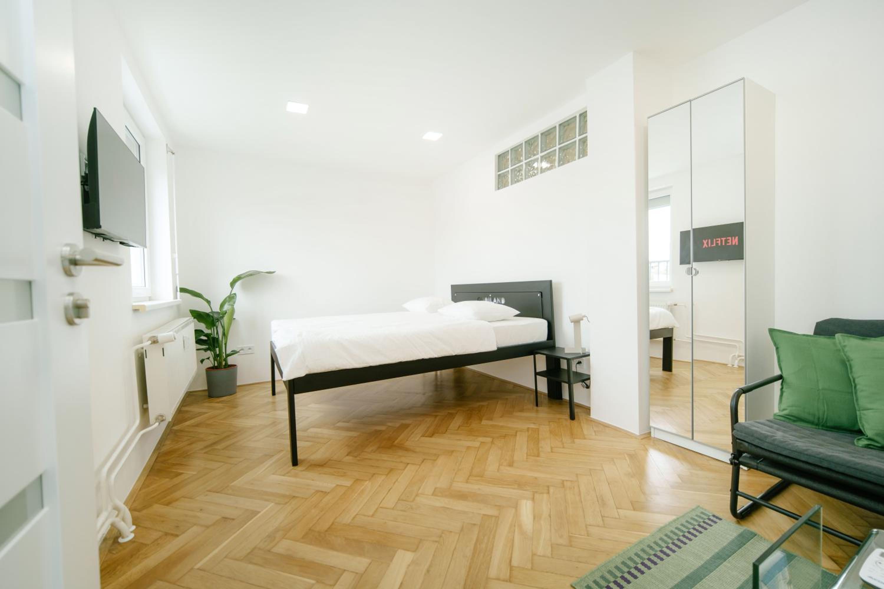 Godiland Apartment
