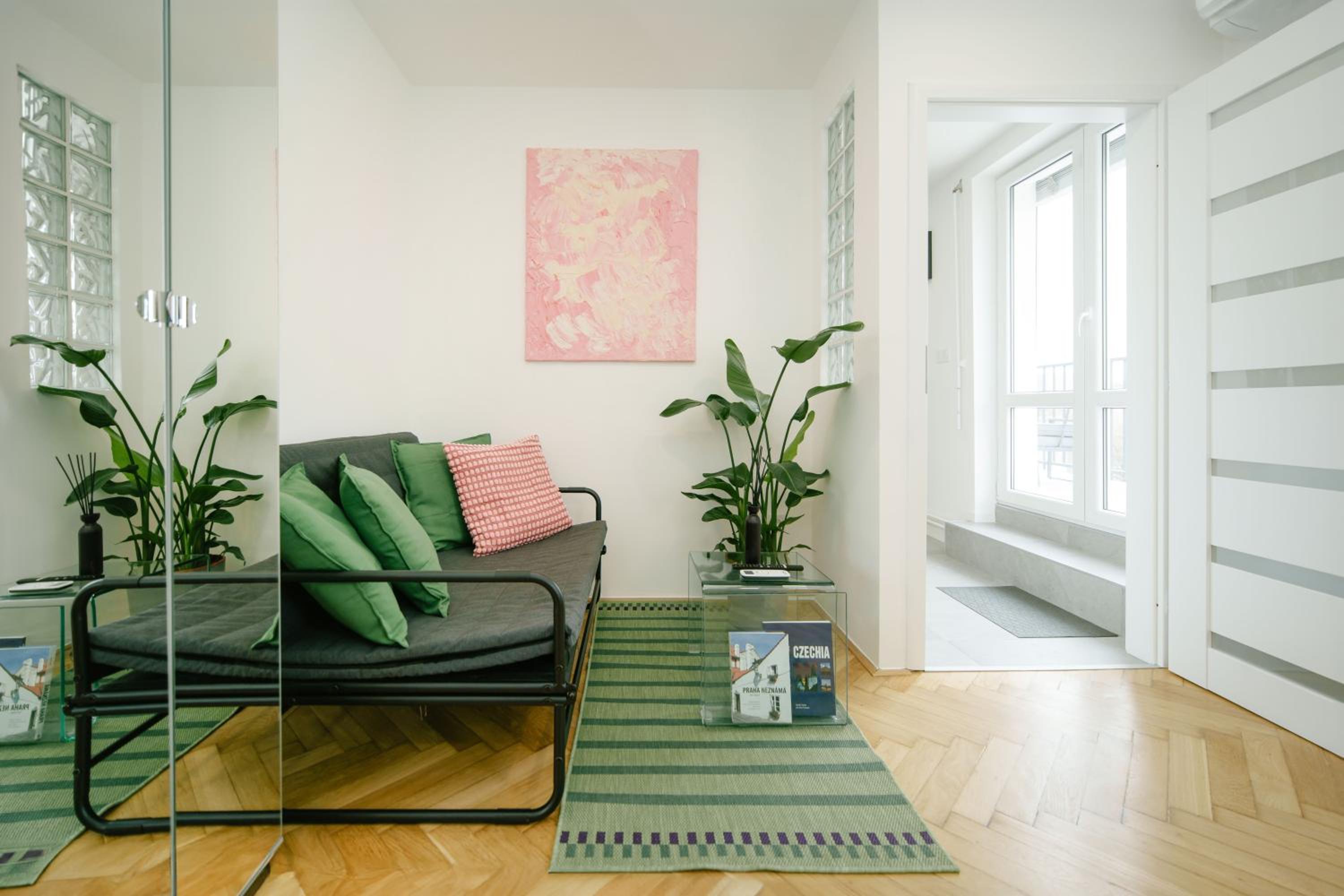 Godiland Apartment
