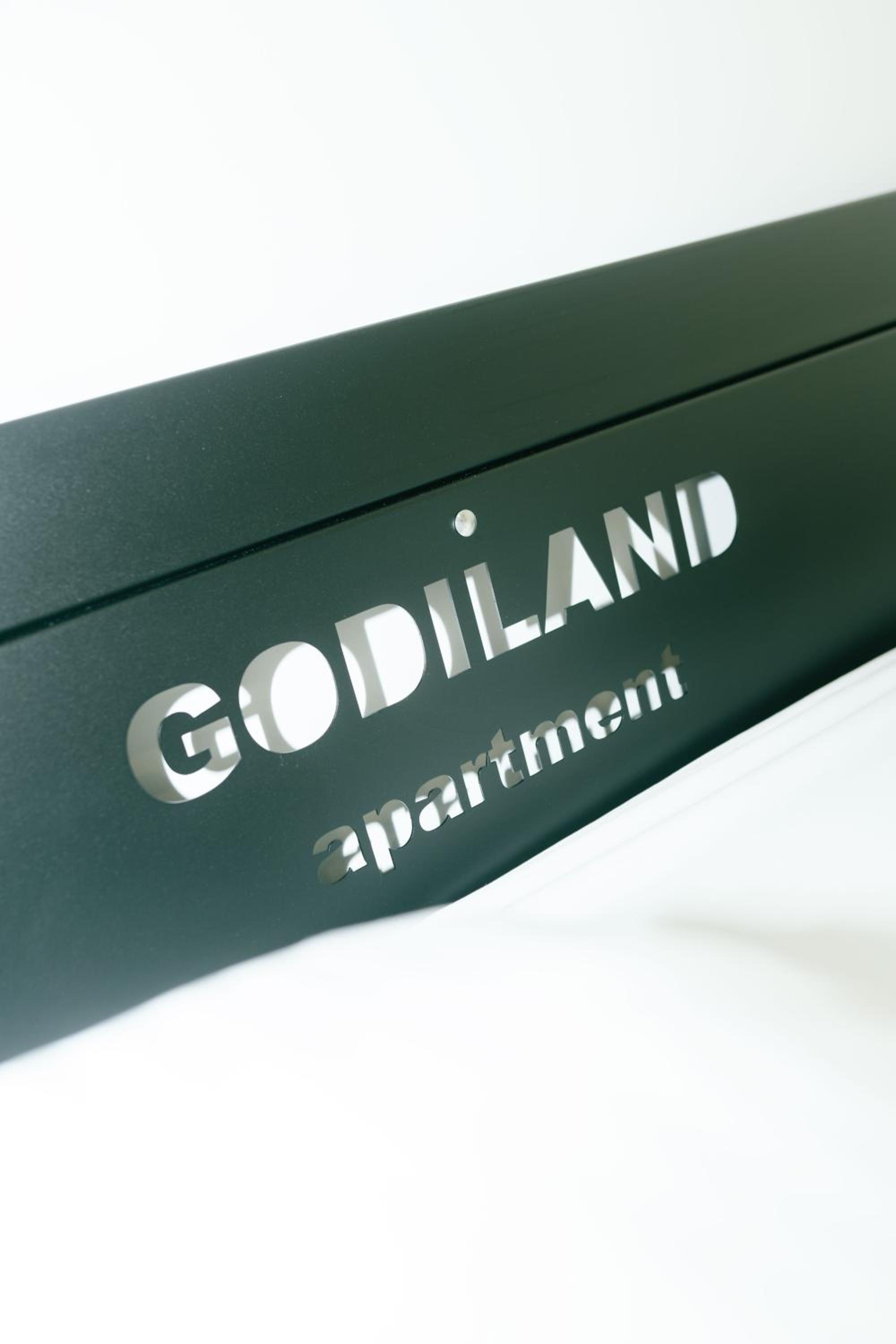 Godiland Apartment