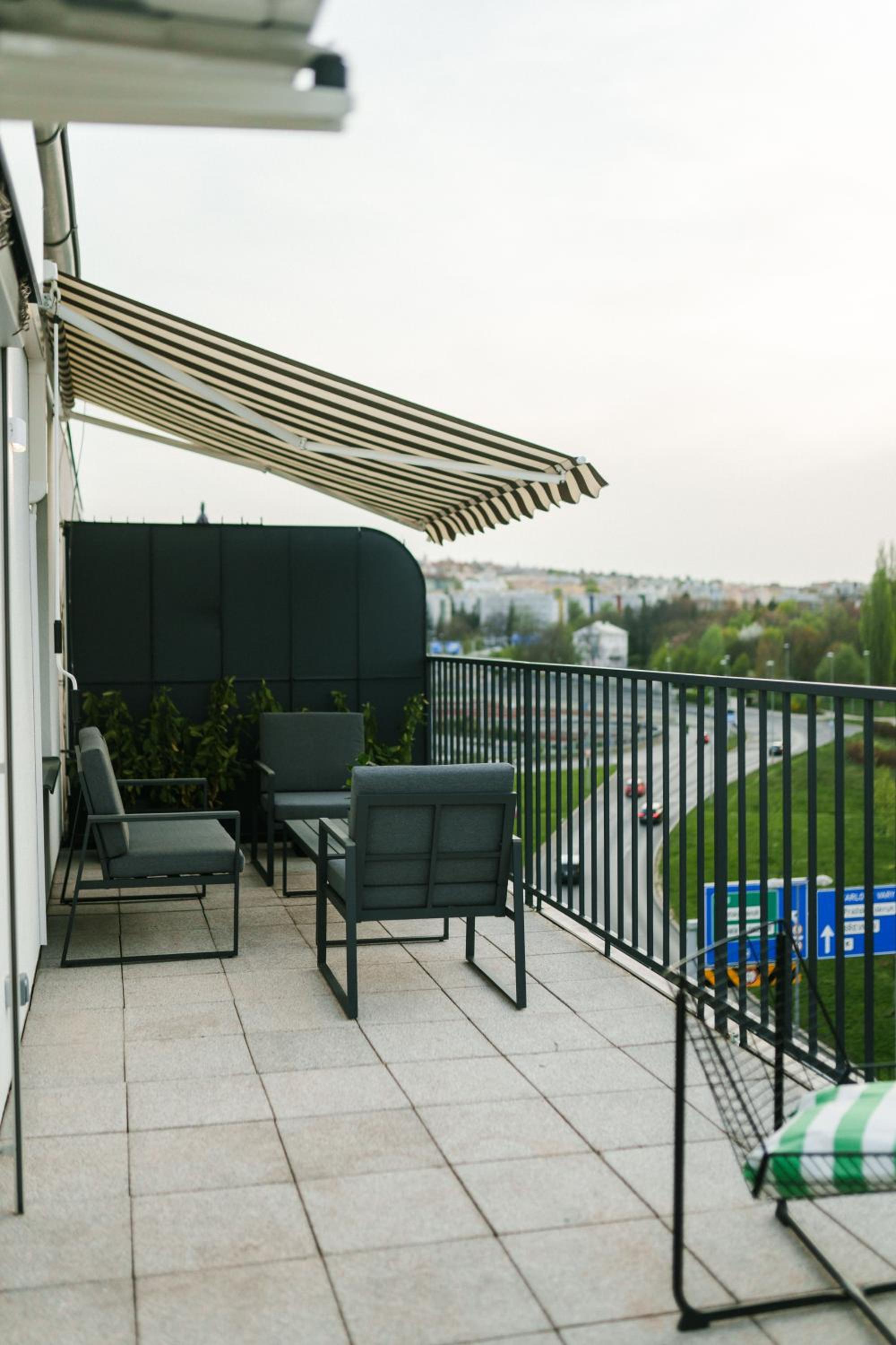 Godiland Apartment
