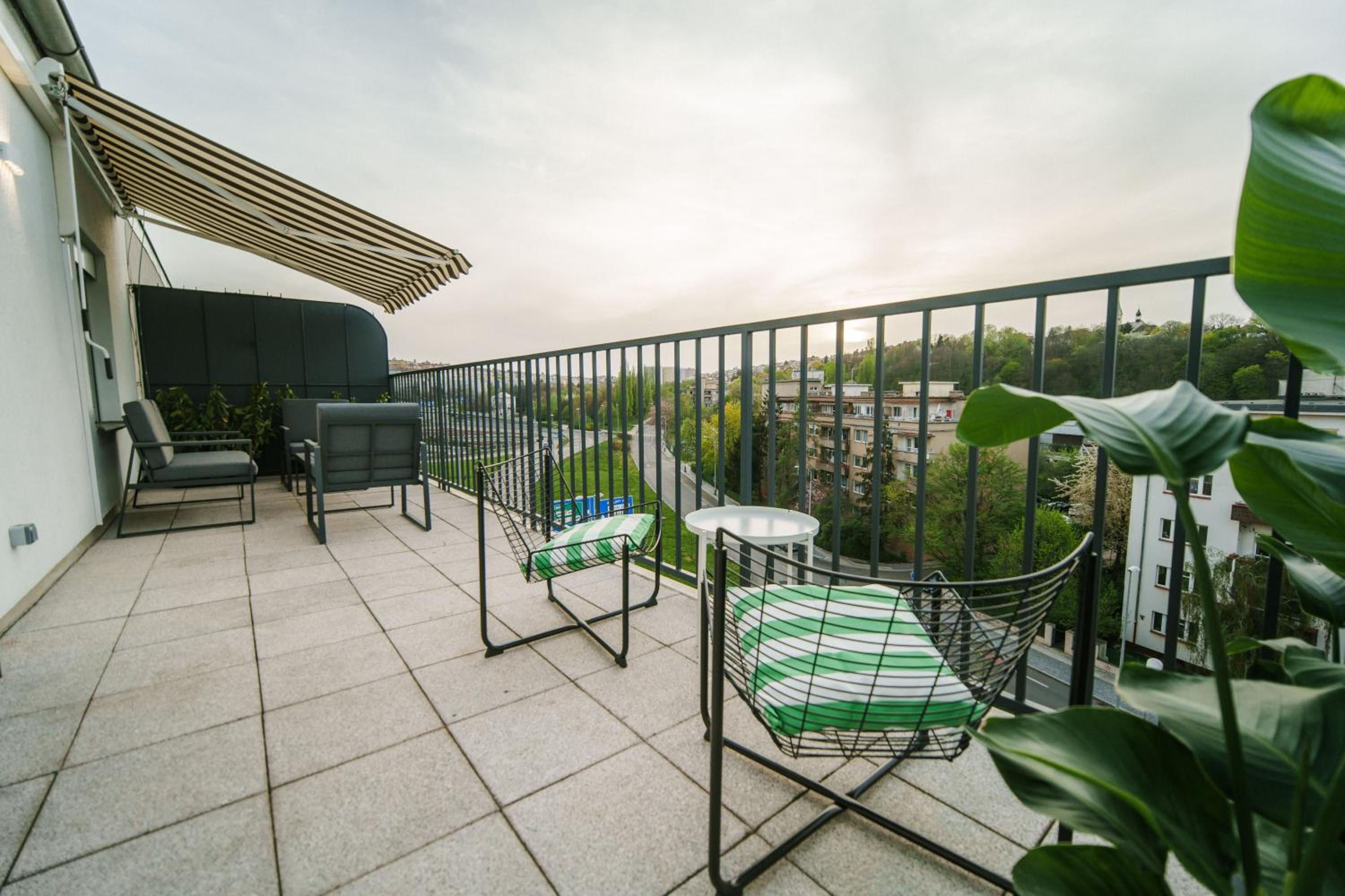 Godiland Apartment
