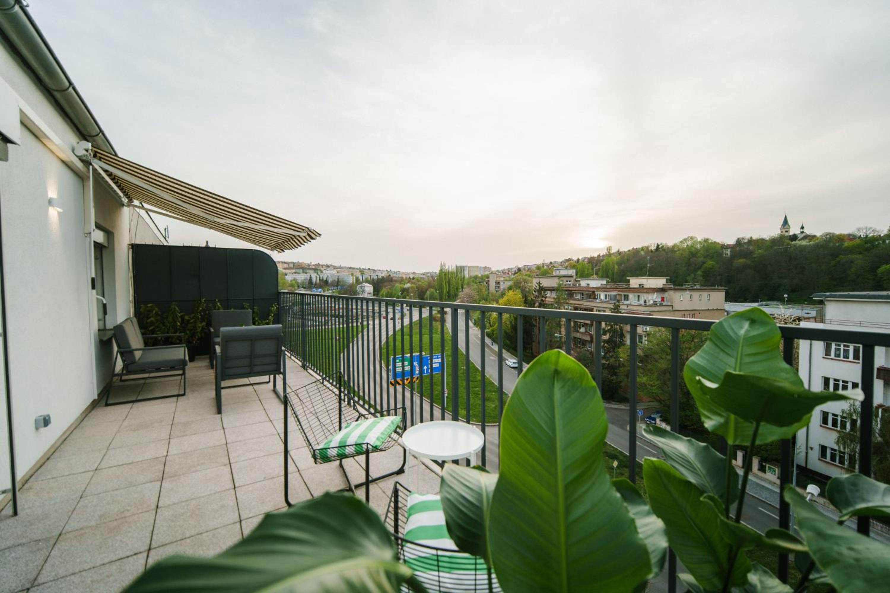Godiland Apartment