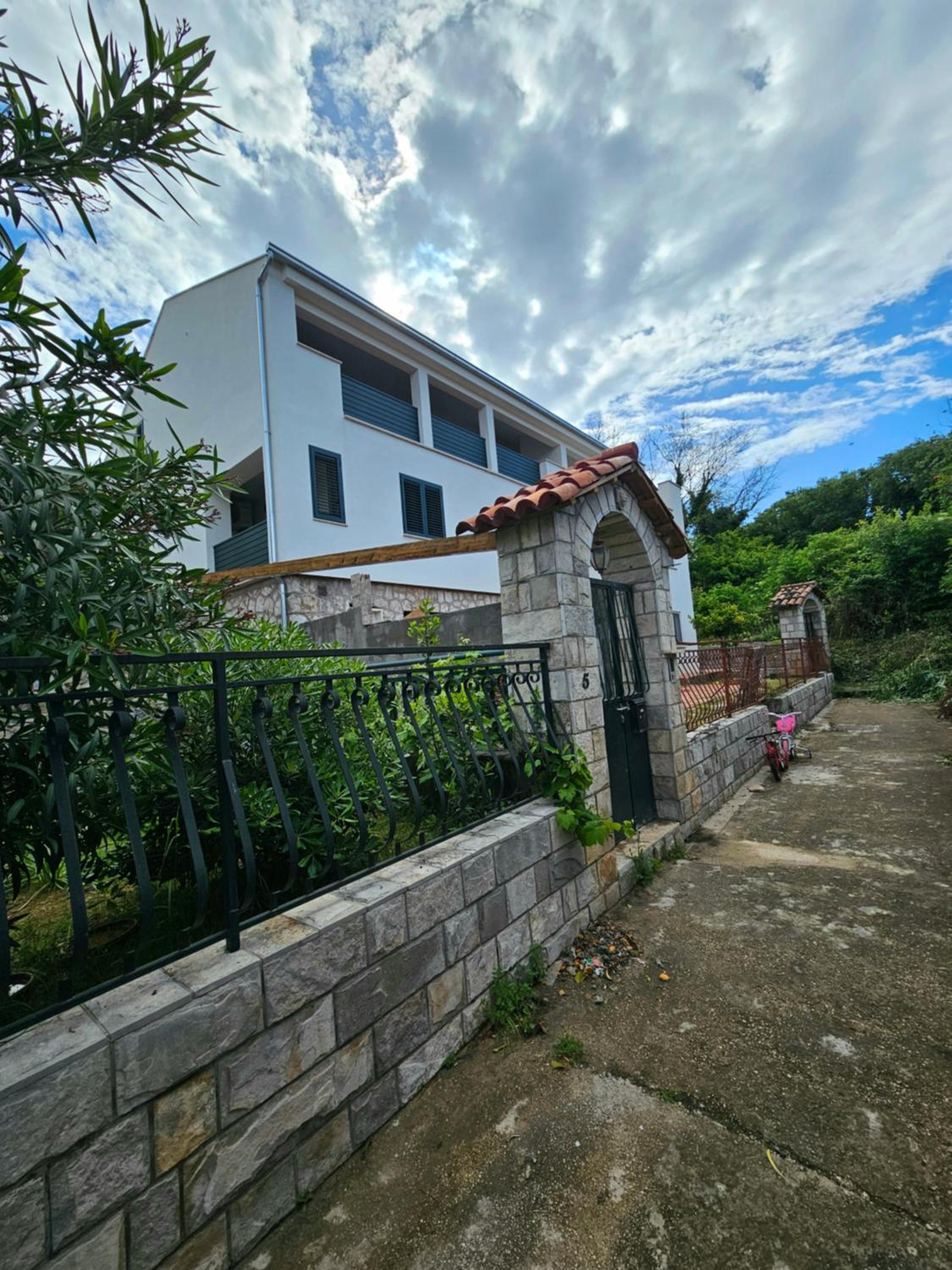 Gruz Holiday Hideaway