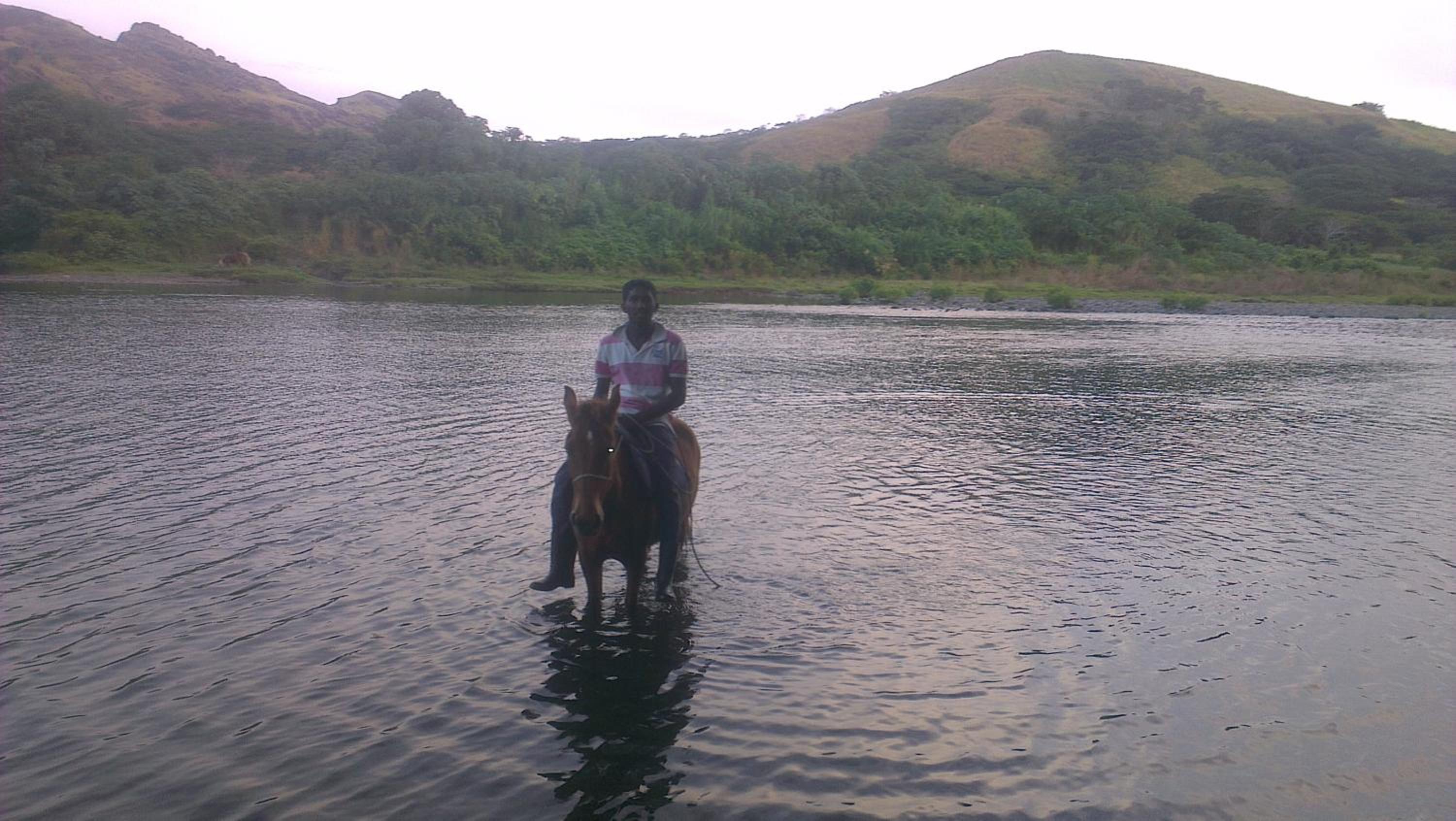 Outback Retreat/Hotel, Ba Fiji