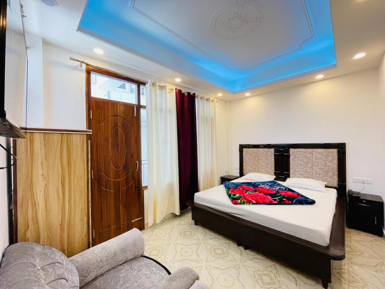 Sigma paradise villa