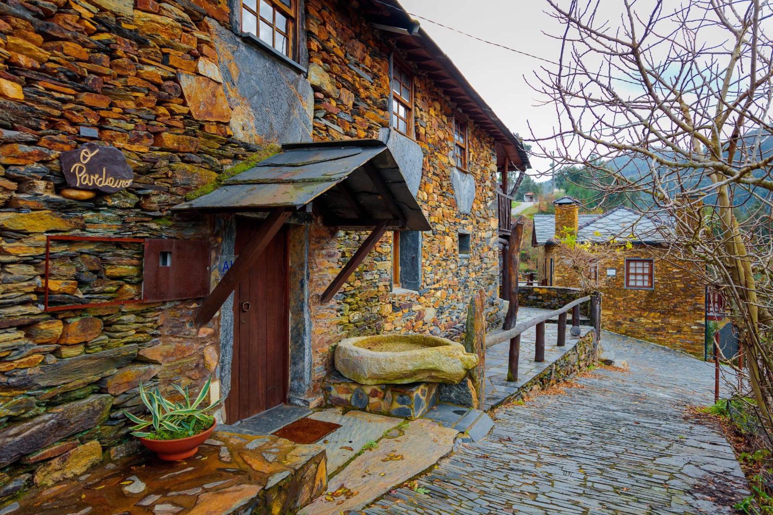 Hotel O Pardieiro - Casas da Paradinha - Image 1