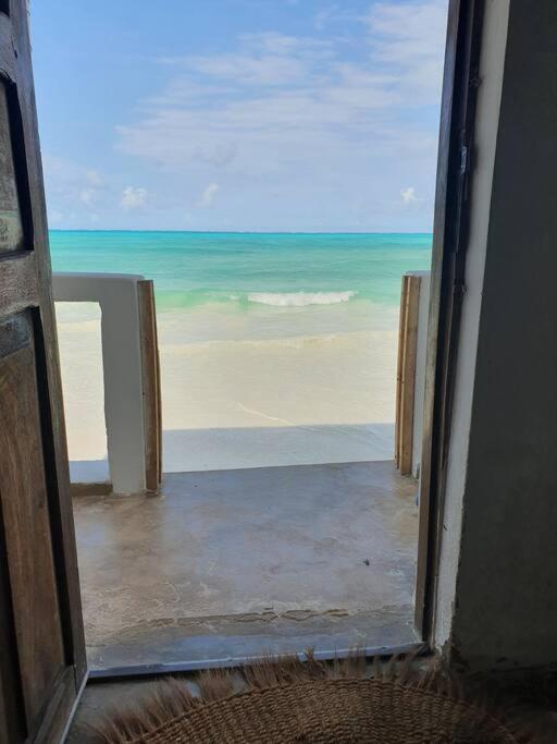 Fisherman's Cottage on the beach