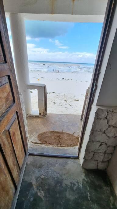 Fisherman's Cottage on the beach