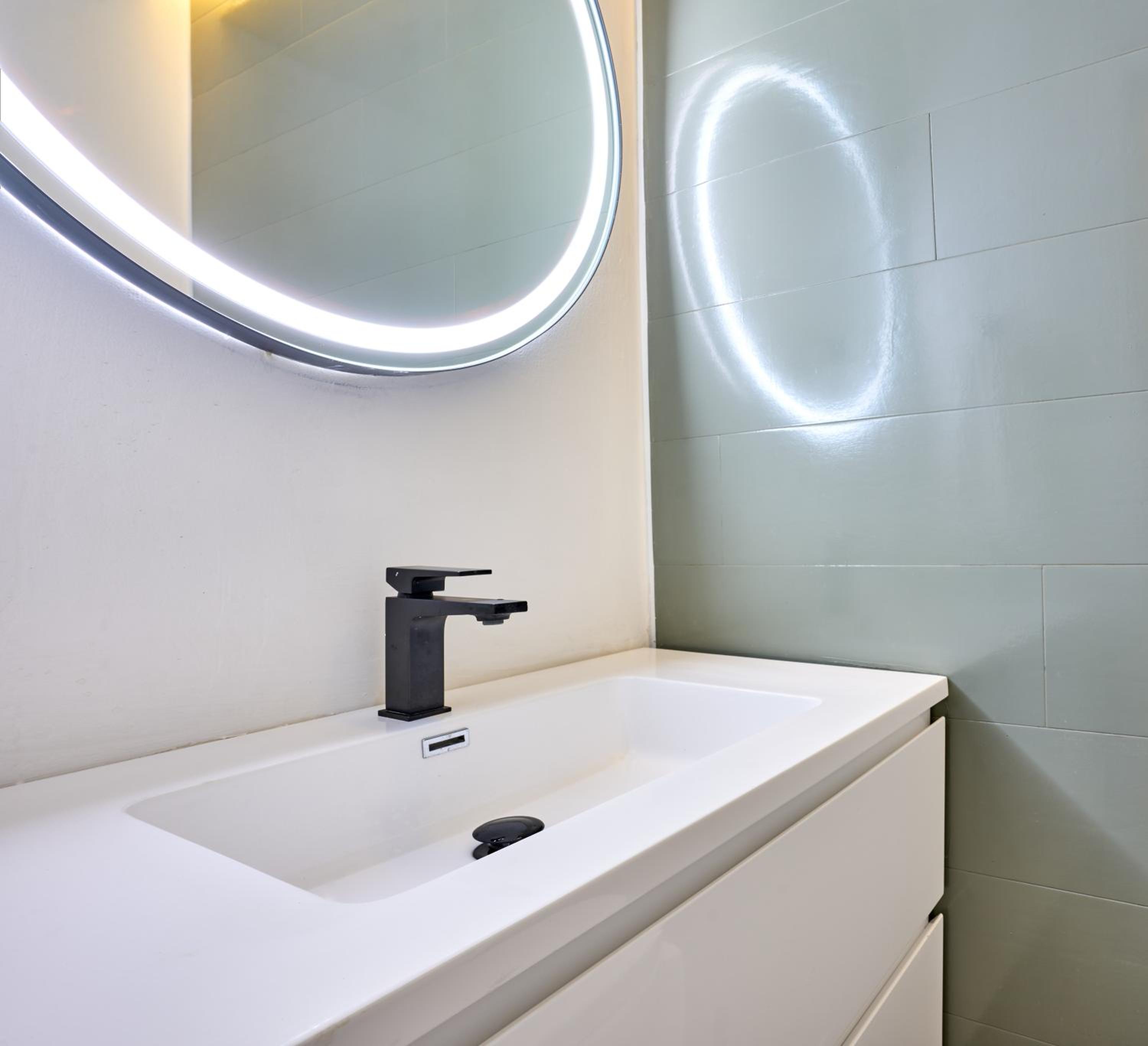Stylish Apartment in Tigne Point view 5