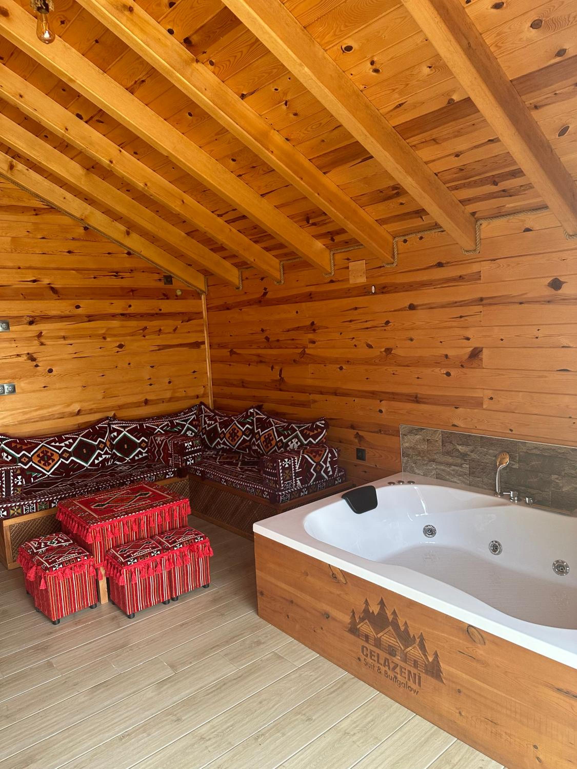 CELAZENİ BUNGALOV