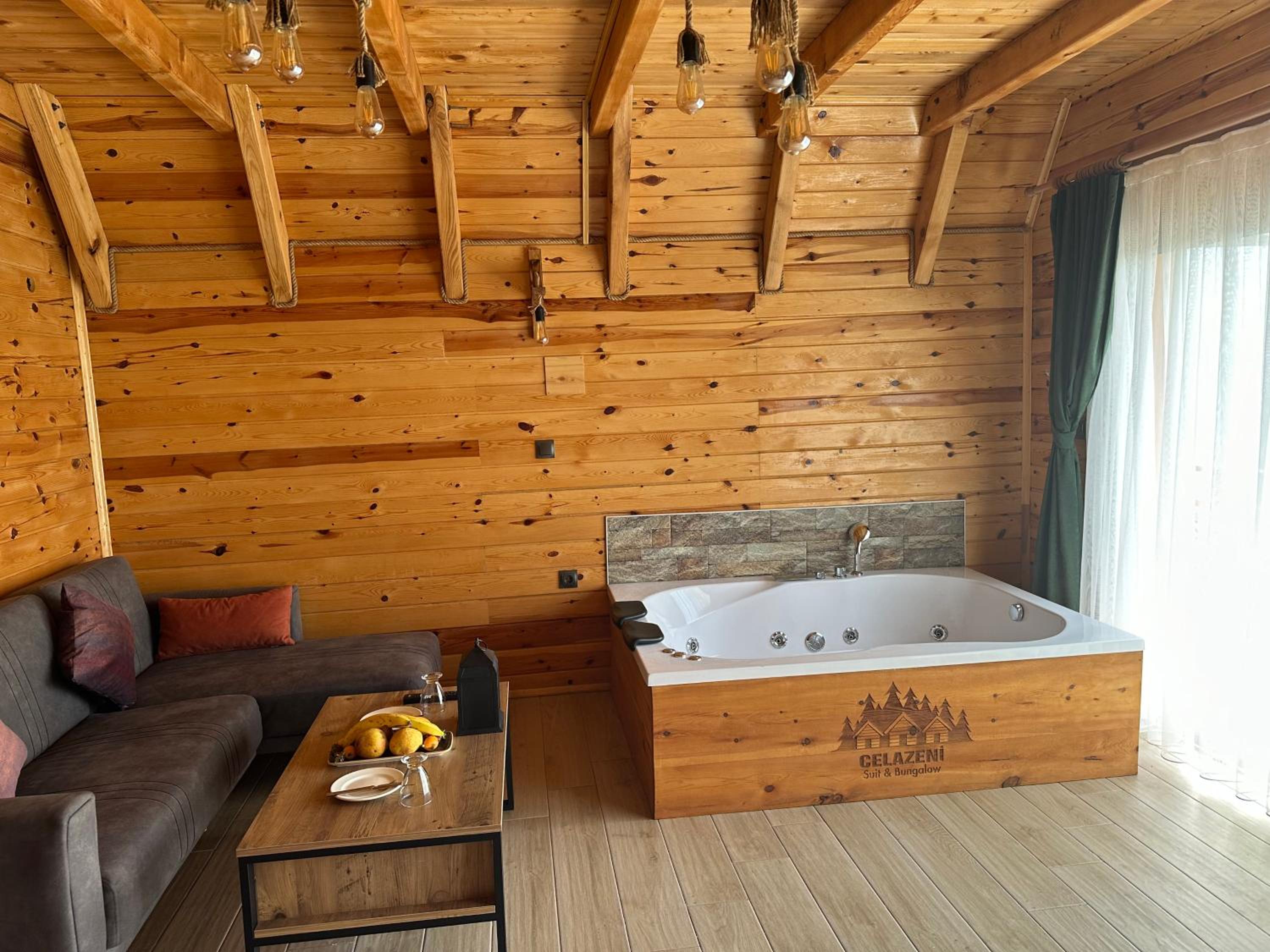 CELAZENİ BUNGALOV