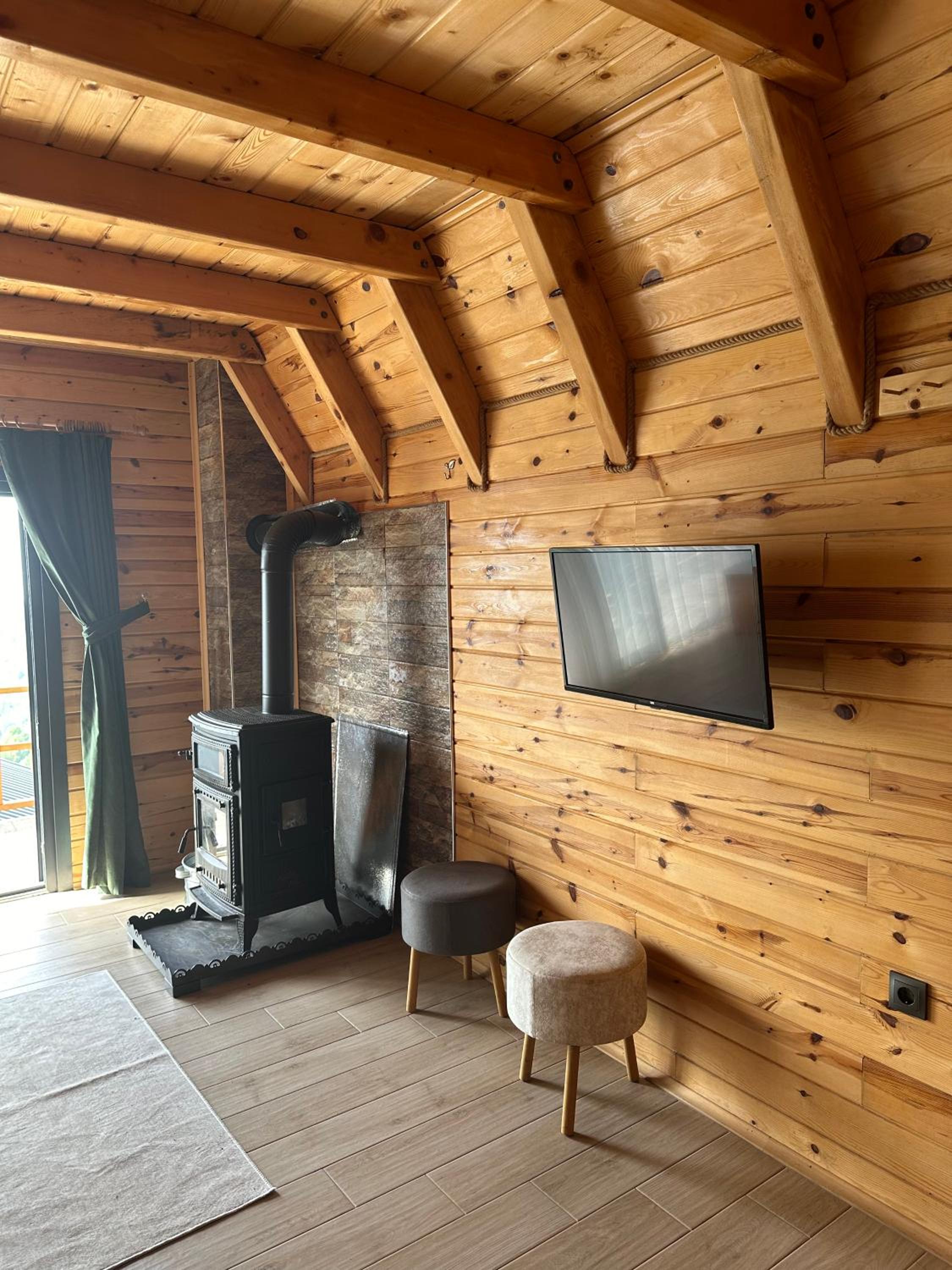 CELAZENİ BUNGALOV