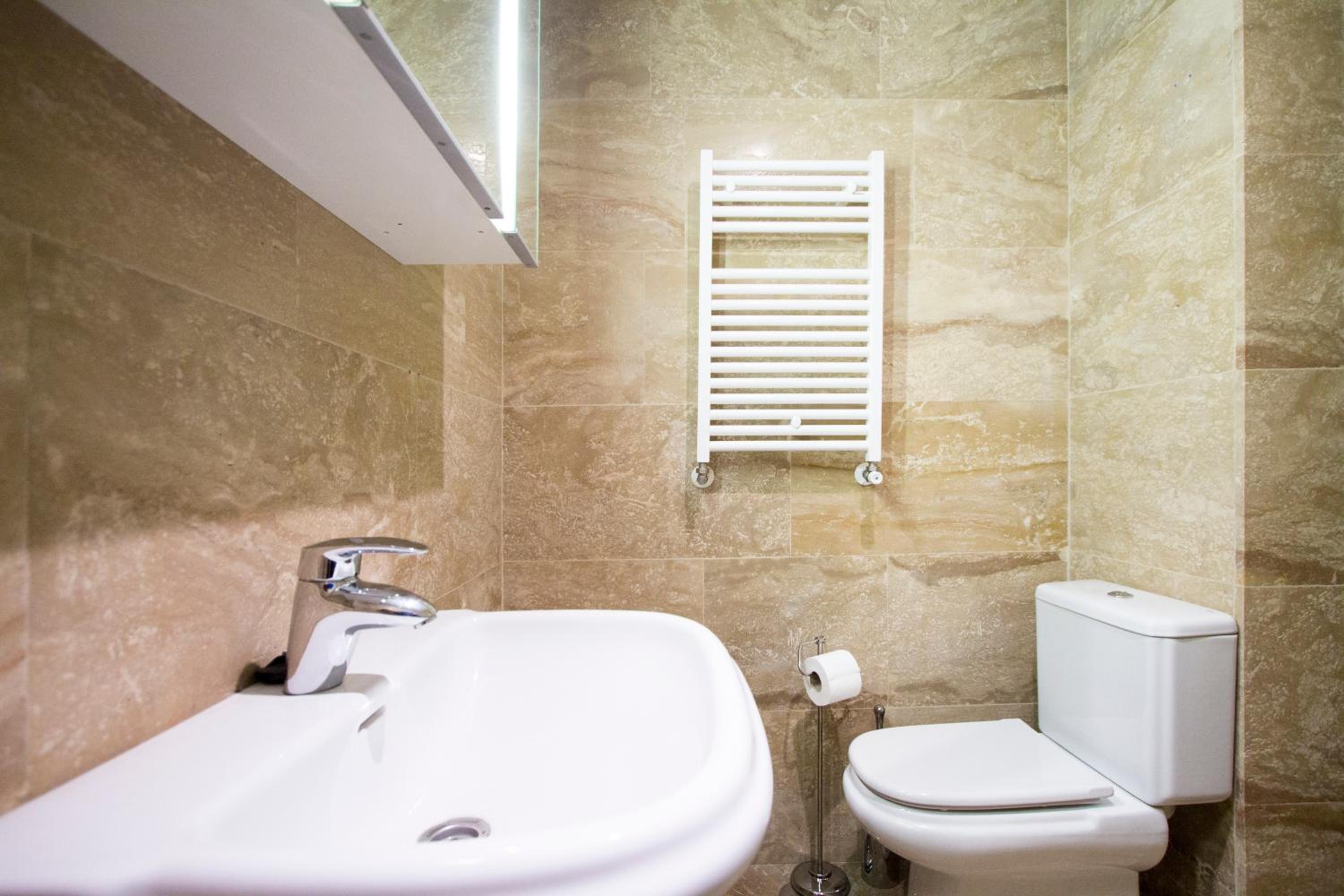 Apartamentos Villablino Arturo Soria