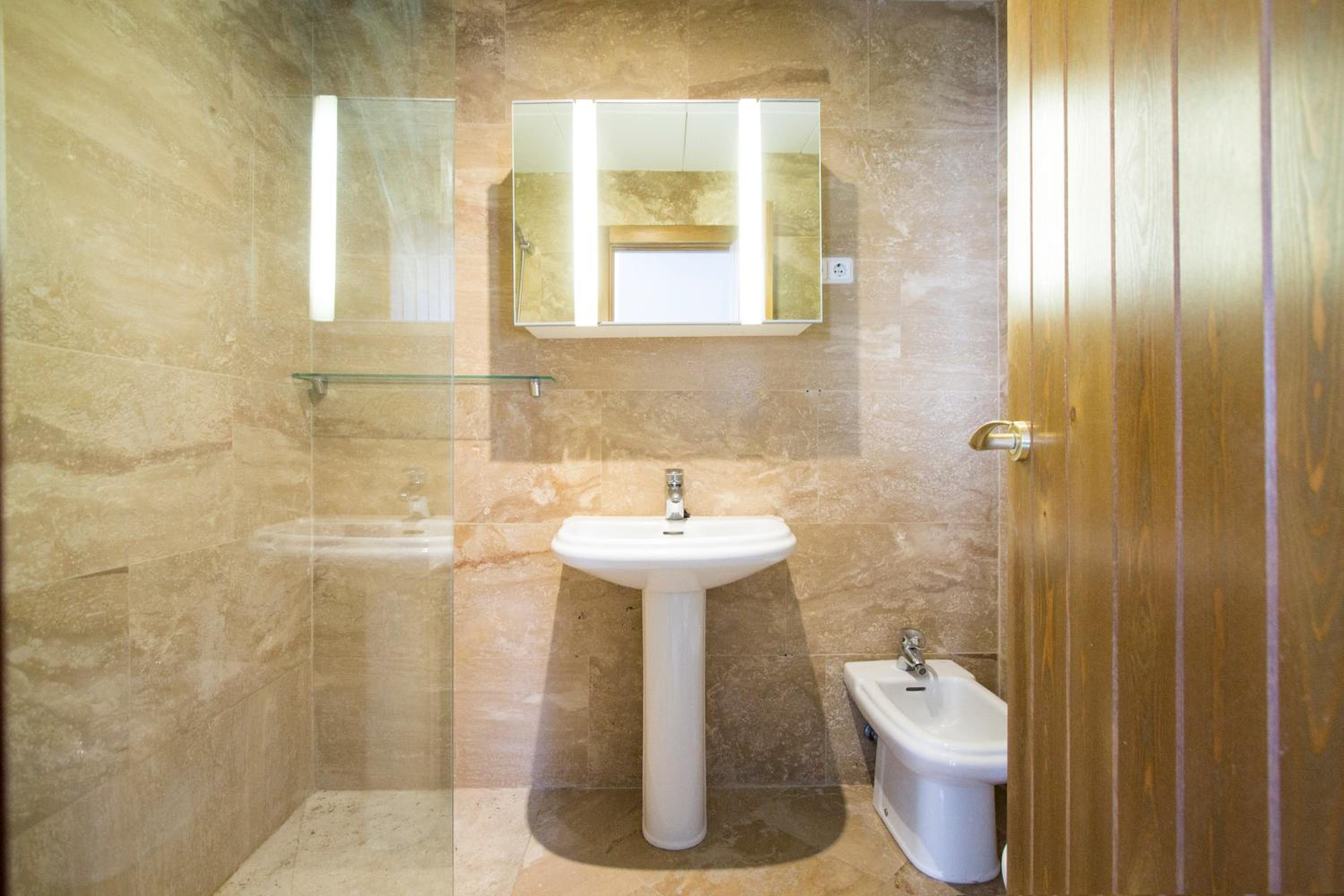 Apartamentos Villablino Arturo Soria