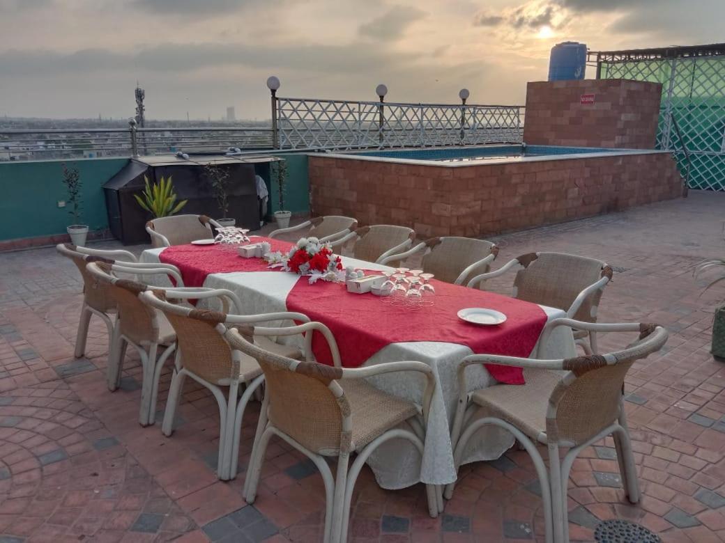 Heaven HOtel DHA Lahore