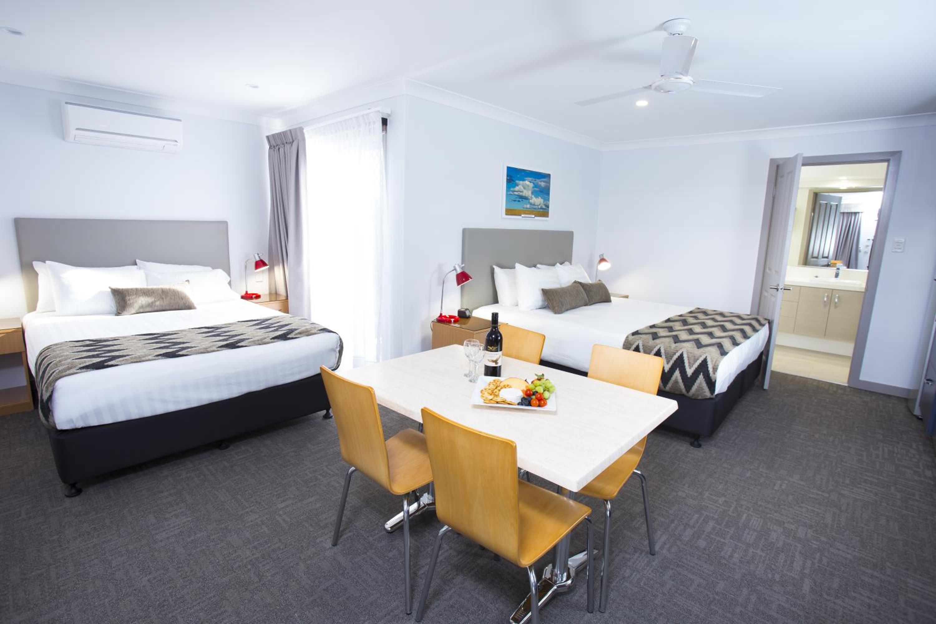 Altitude Motel Apartments