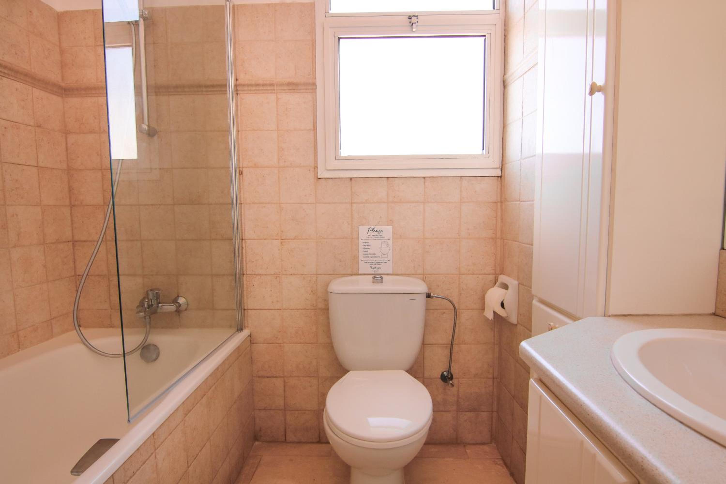 Phaedrus Living Modern City View Flat Nafi