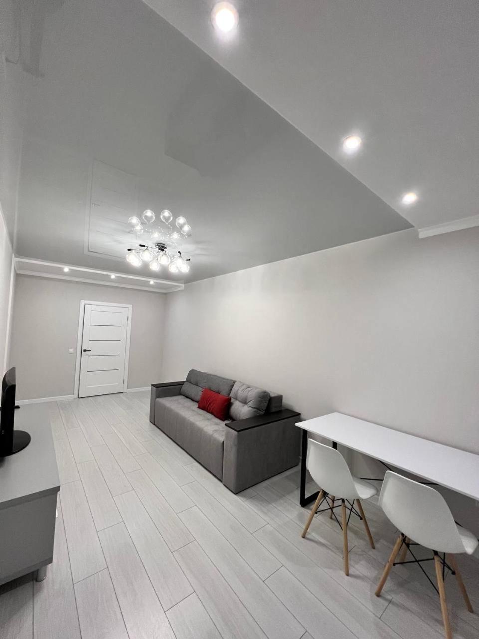Gold Apartment Vysochana18