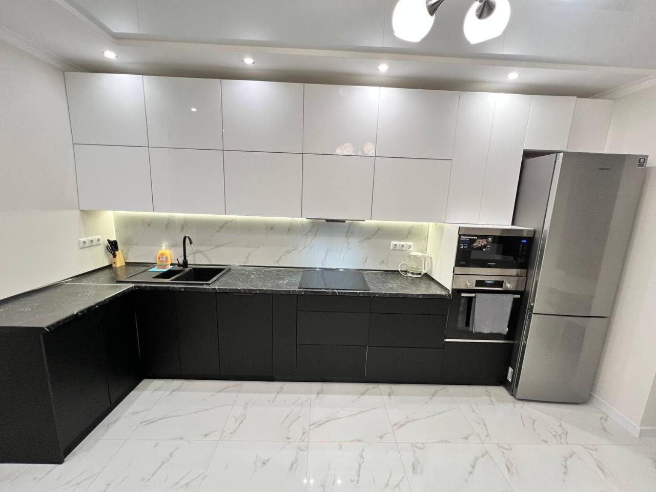Gold Apartment Vysochana18