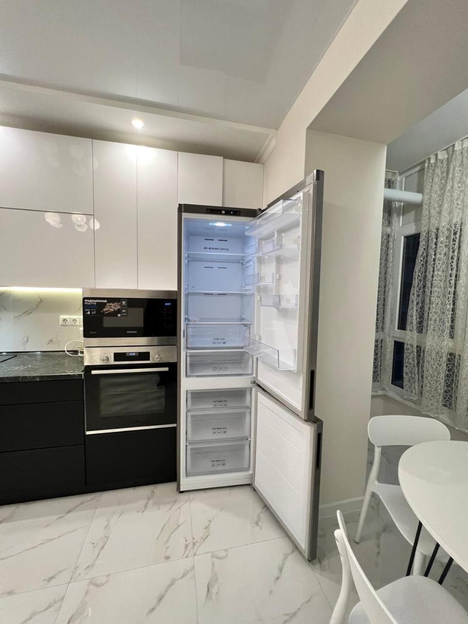 Gold Apartment Vysochana18