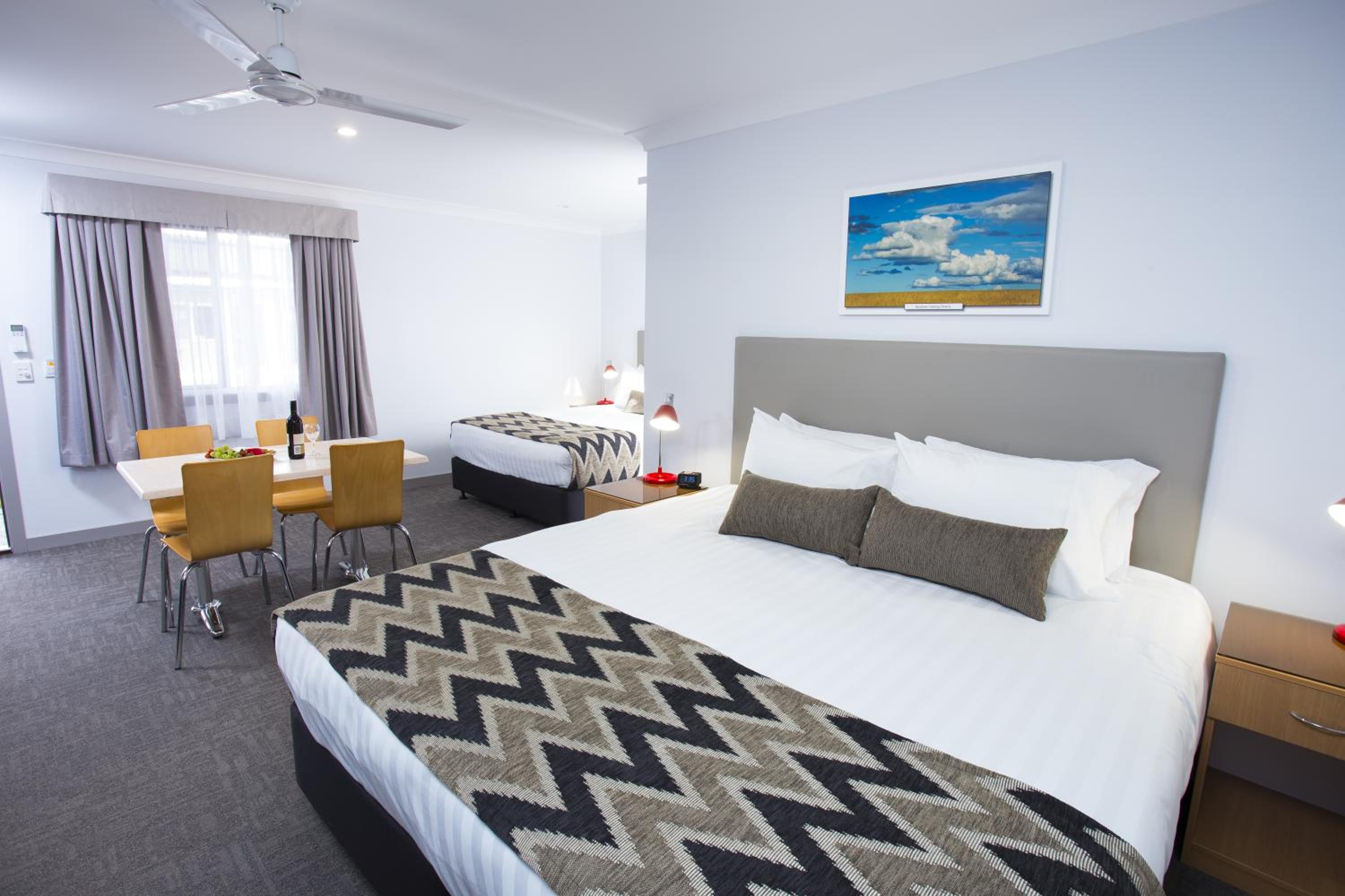 Altitude Motel Apartments