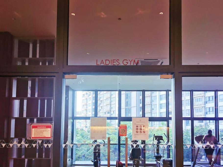 M Vertica Residences in Kuala Lumpur Skyline View Luxury Condominium